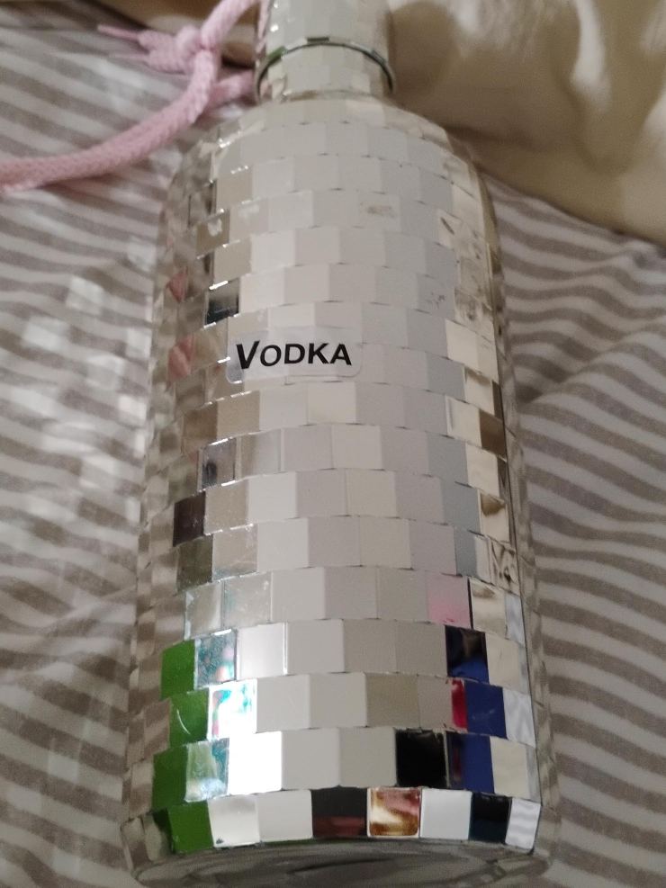 Mirror Tile Bottle. 🥕 thumbnail