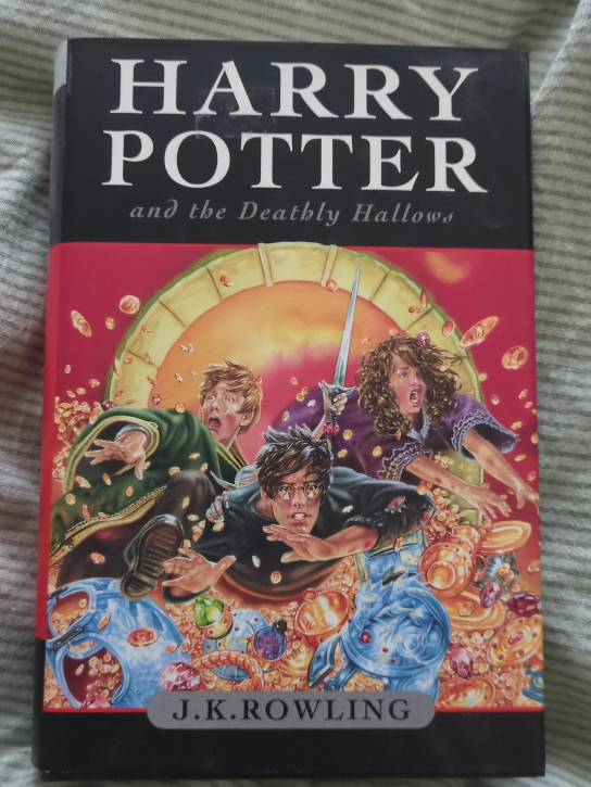 Harry Potter and the Deathly Hallows Book thumbnail