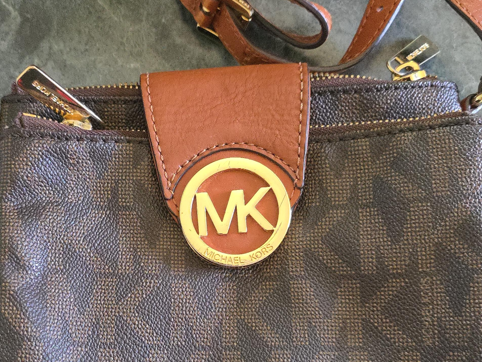 Michael Kors Crossbody Bag thumbnail