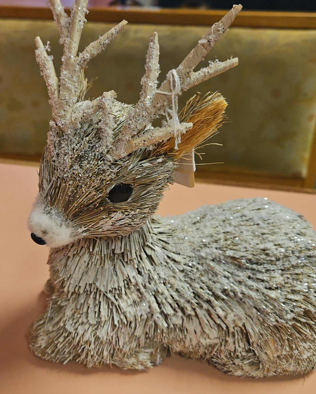 Winter Deer Decoration thumbnail