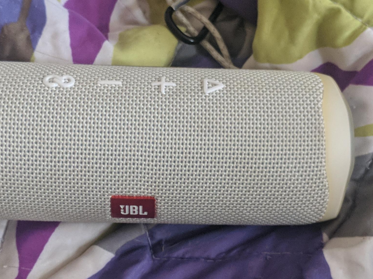 JBL Flip 5 Portable Speaker 💚 thumbnail