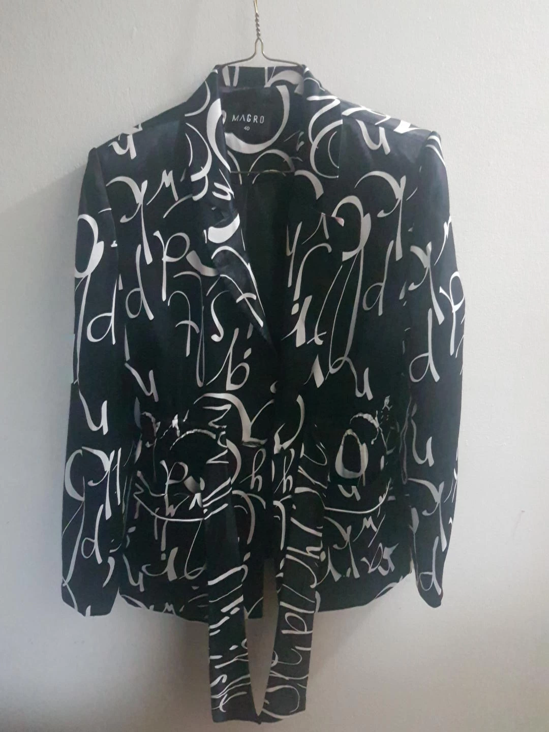 Magro Size 40 Black & White Blazer