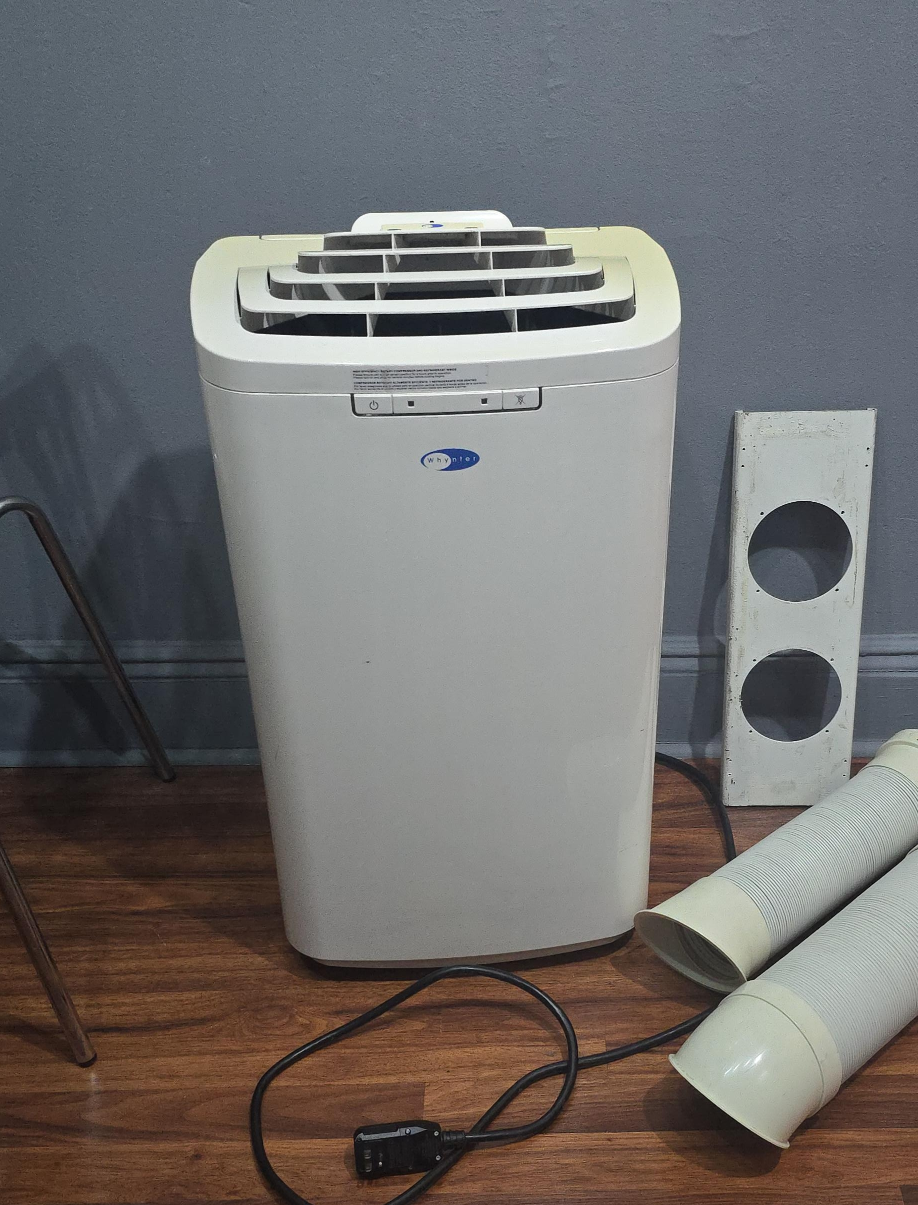 Whynter Portable Air Conditioner thumbnail