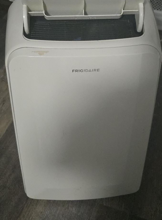 Frigidaire Portable Air Conditioner thumbnail