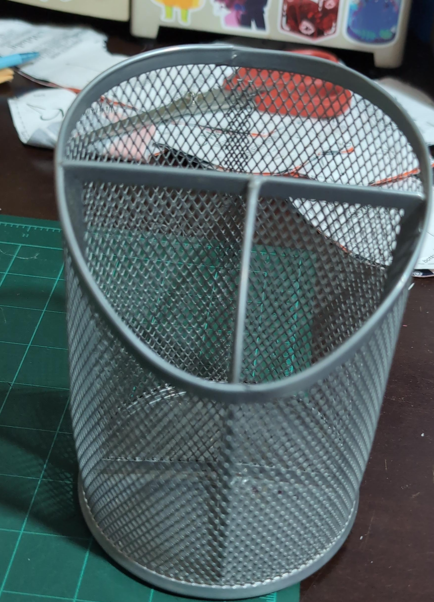 Metal Mesh Desk Organizer thumbnail