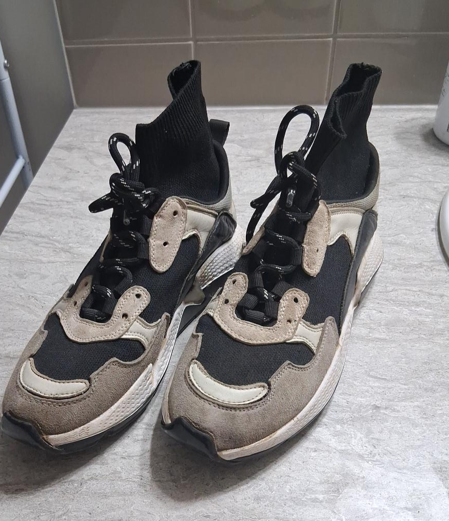 Trendy Sneakers for Sale thumbnail
