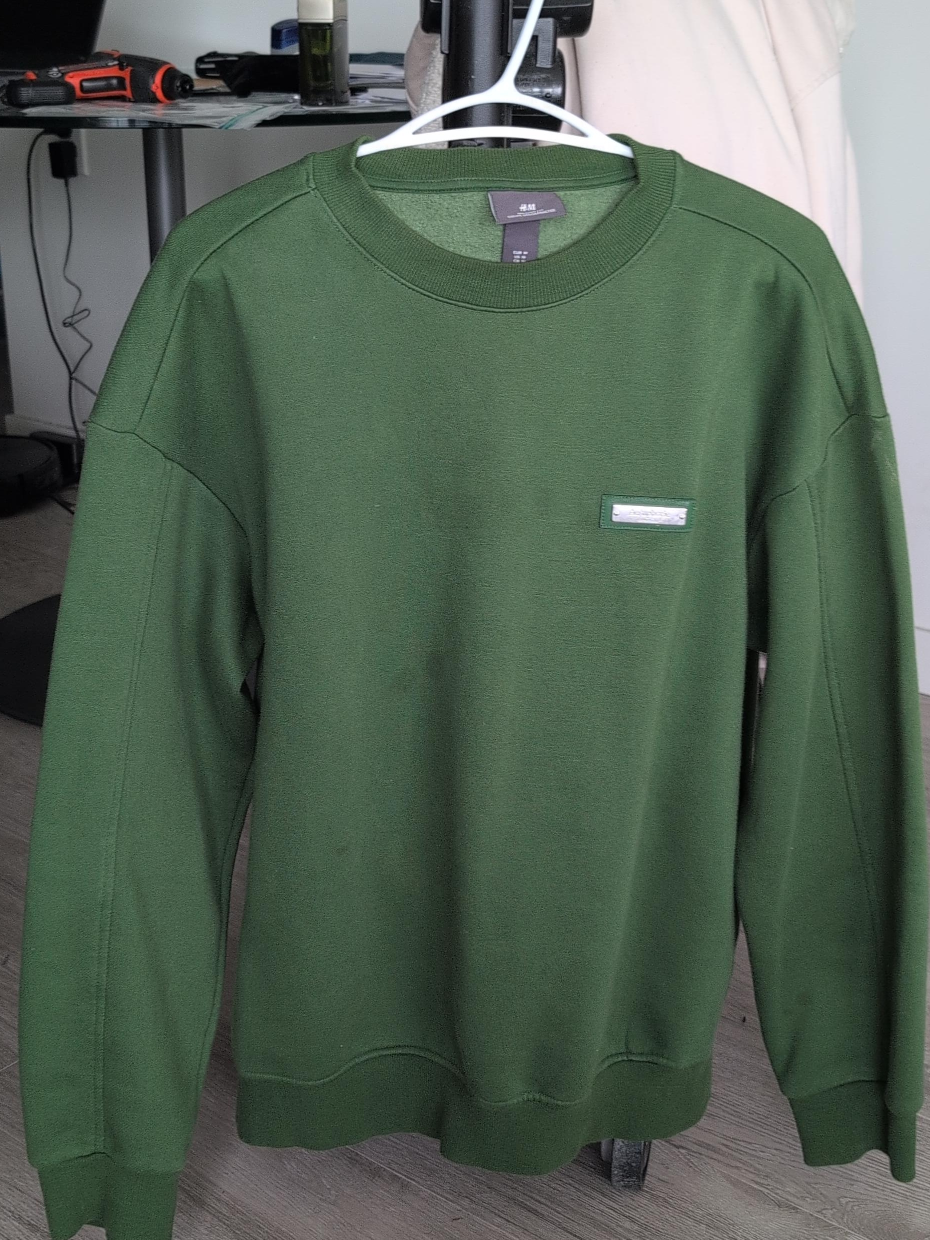 H&M Green Crewneck Sweatshirt thumbnail