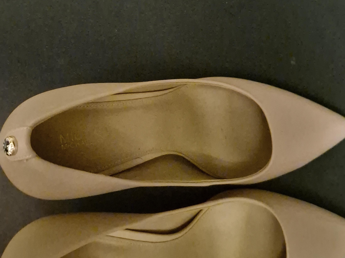 Michael Kors Heels thumbnail