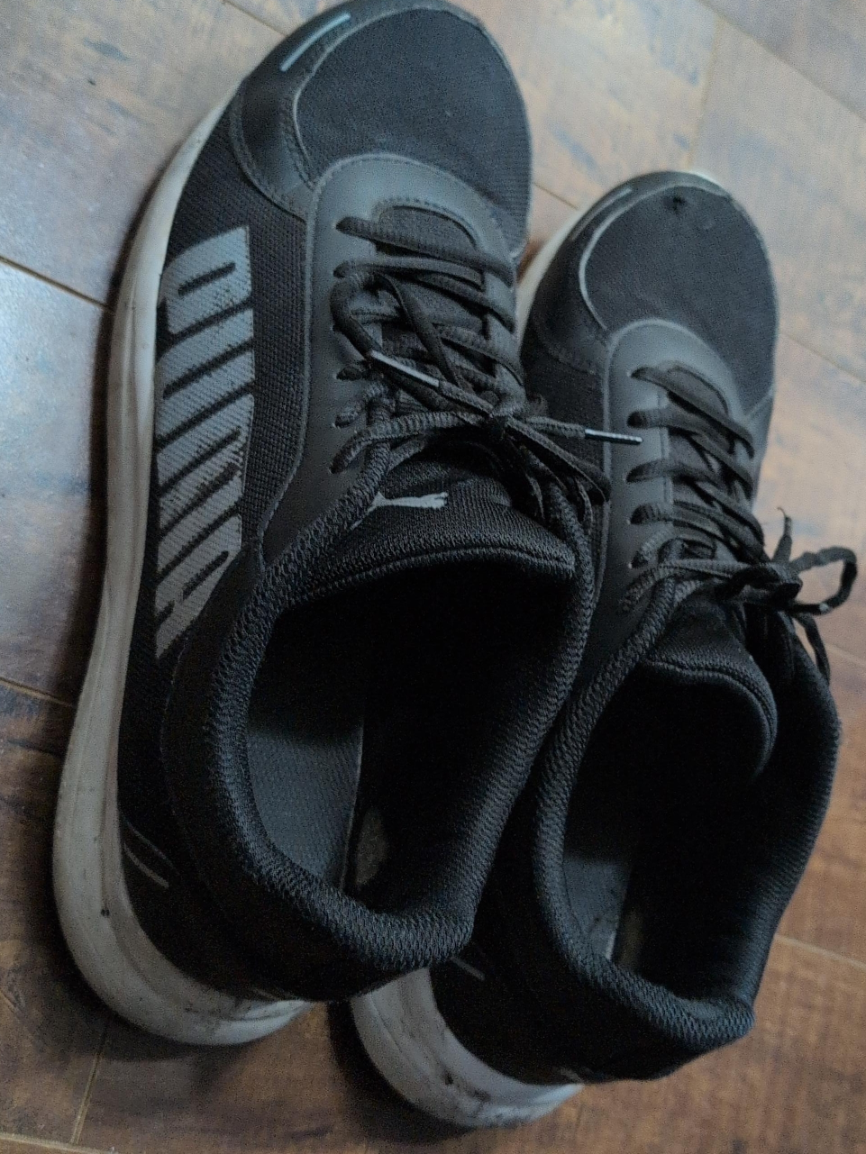 Puma Black Running Shoes thumbnail