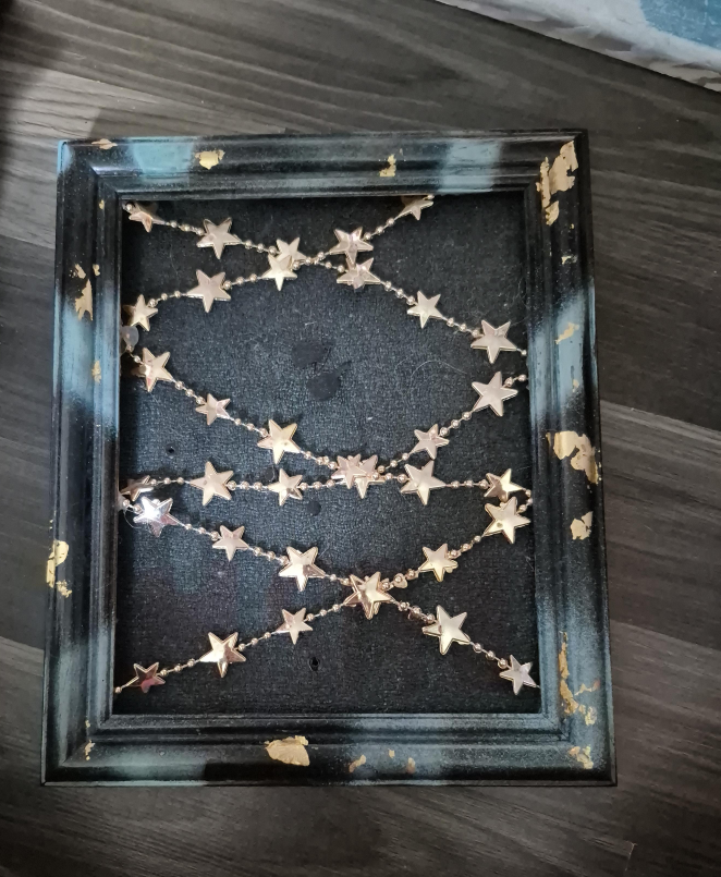 Star Garland in Decorative Frame thumbnail