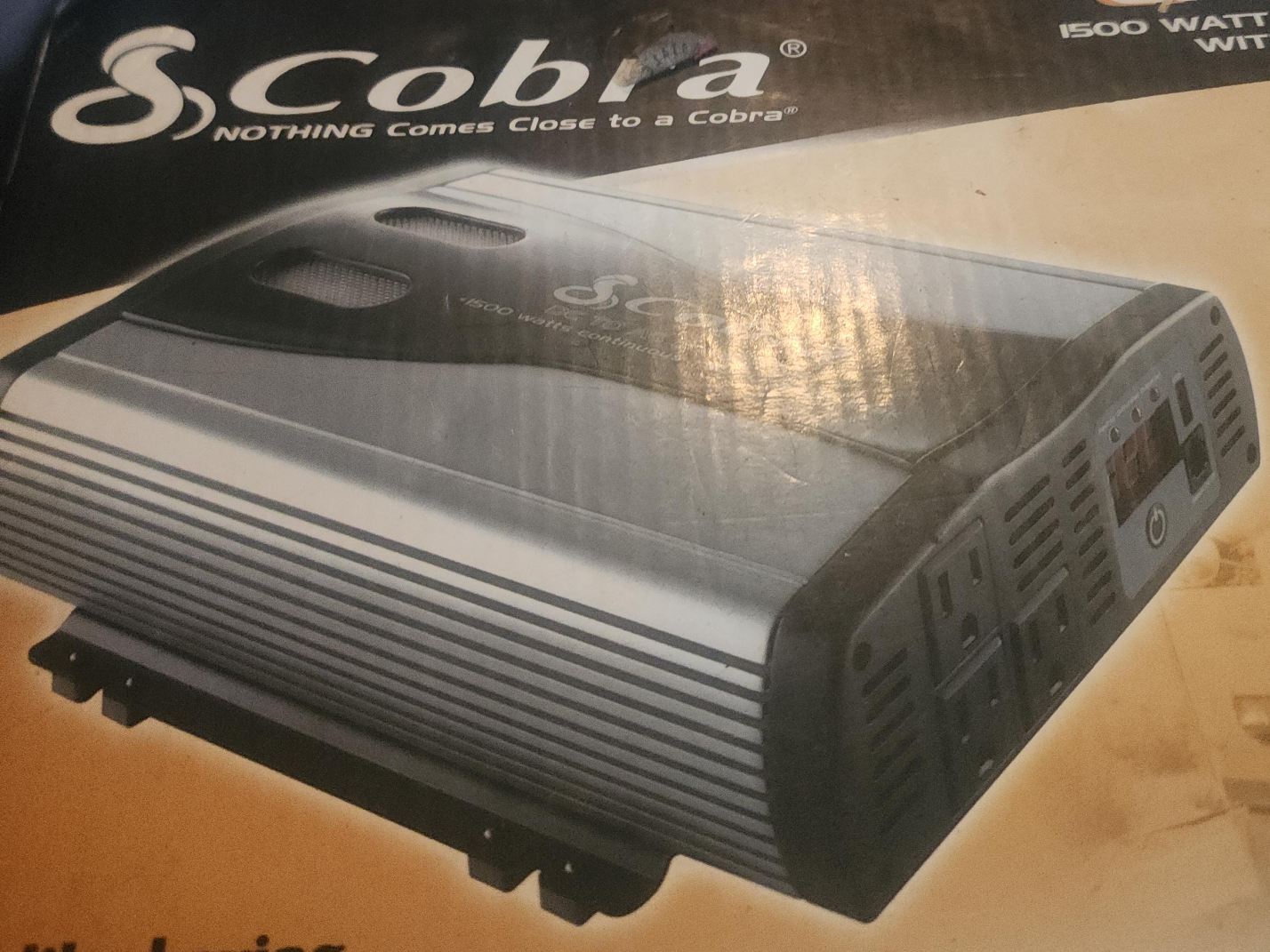 Cobra CPI 1575 1500W Power Inverter w/ USB Port thumbnail
