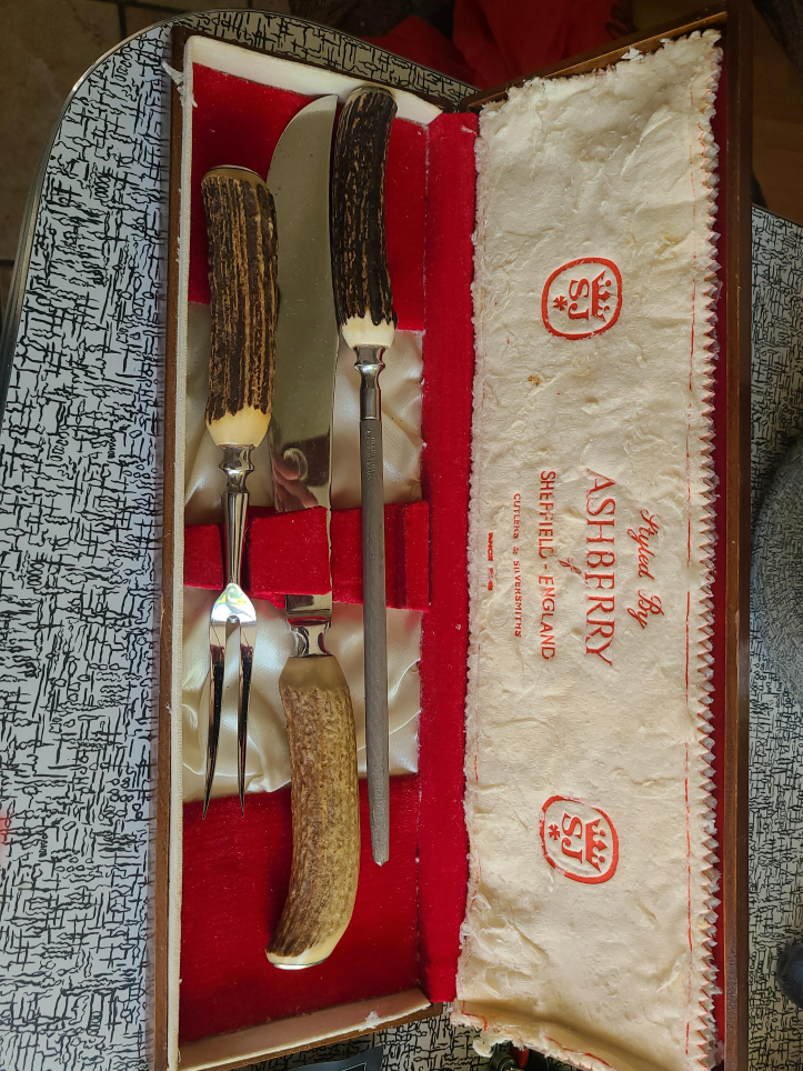 Vintage Ashberry Carving Set with Box thumbnail
