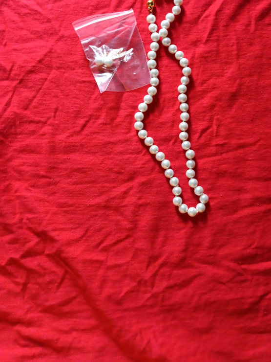 Pearl Necklace and Earrings Set thumbnail
