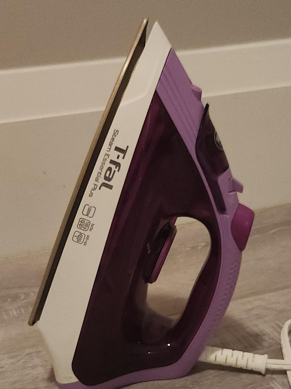 T-fal Steam Essential Plus Iron thumbnail