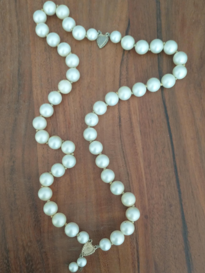 Pearl Necklace thumbnail