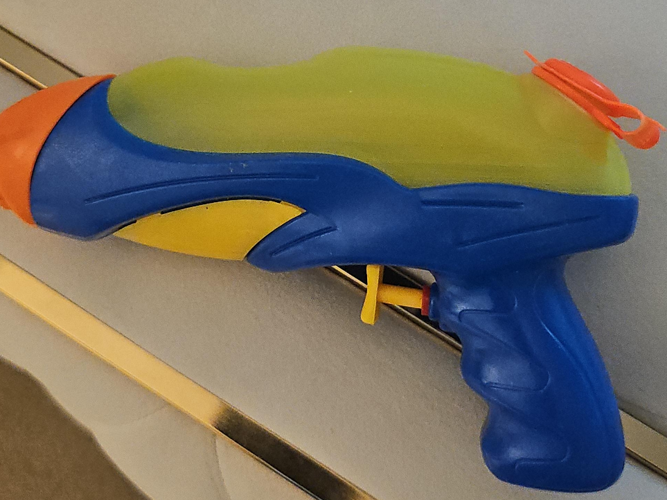 Colorful Water Gun Toy thumbnail