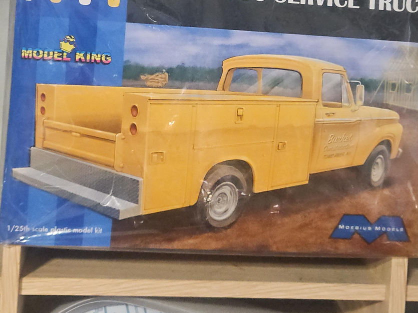 Model King 1965 Ford F-100 Service Truck Kit thumbnail