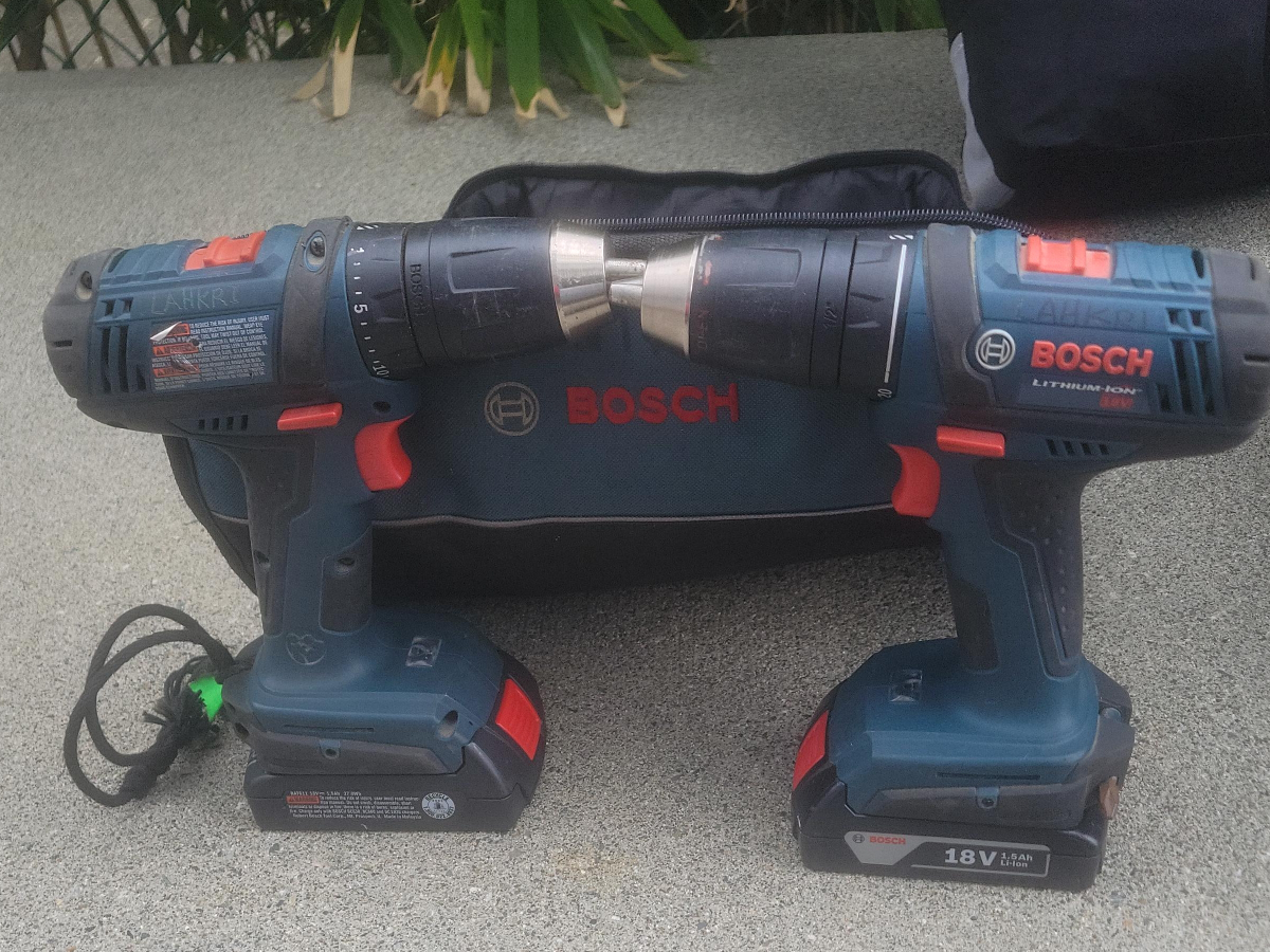 Bosch 18V Lithium-Ion Cordless Drill Kit thumbnail