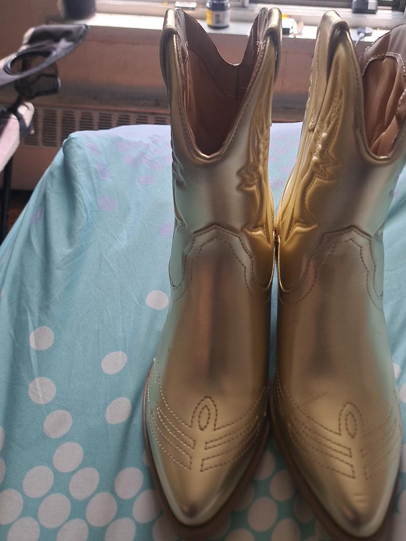 Gold Cowboy Boots thumbnail