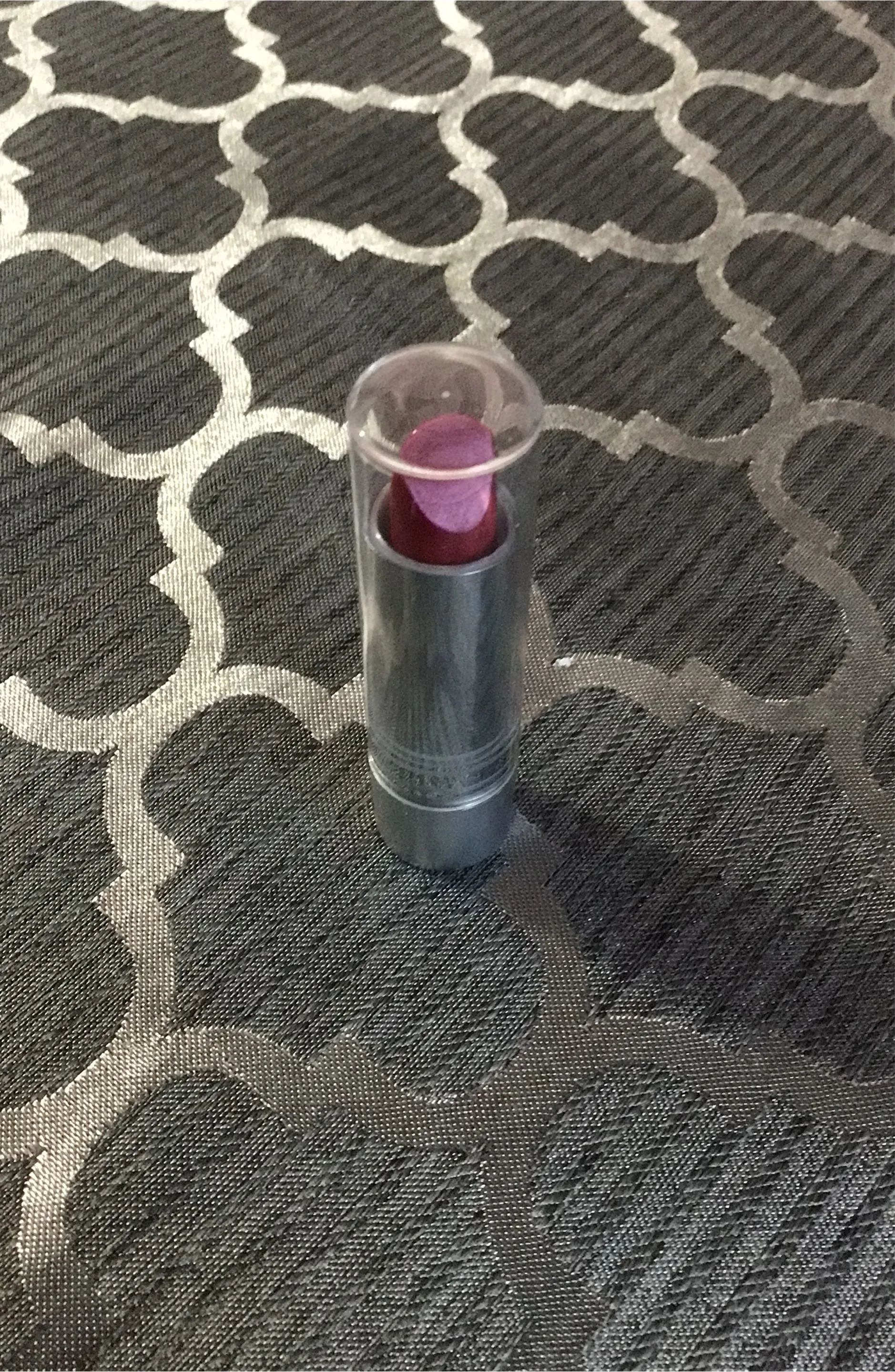 Colour workshop lipstick light red