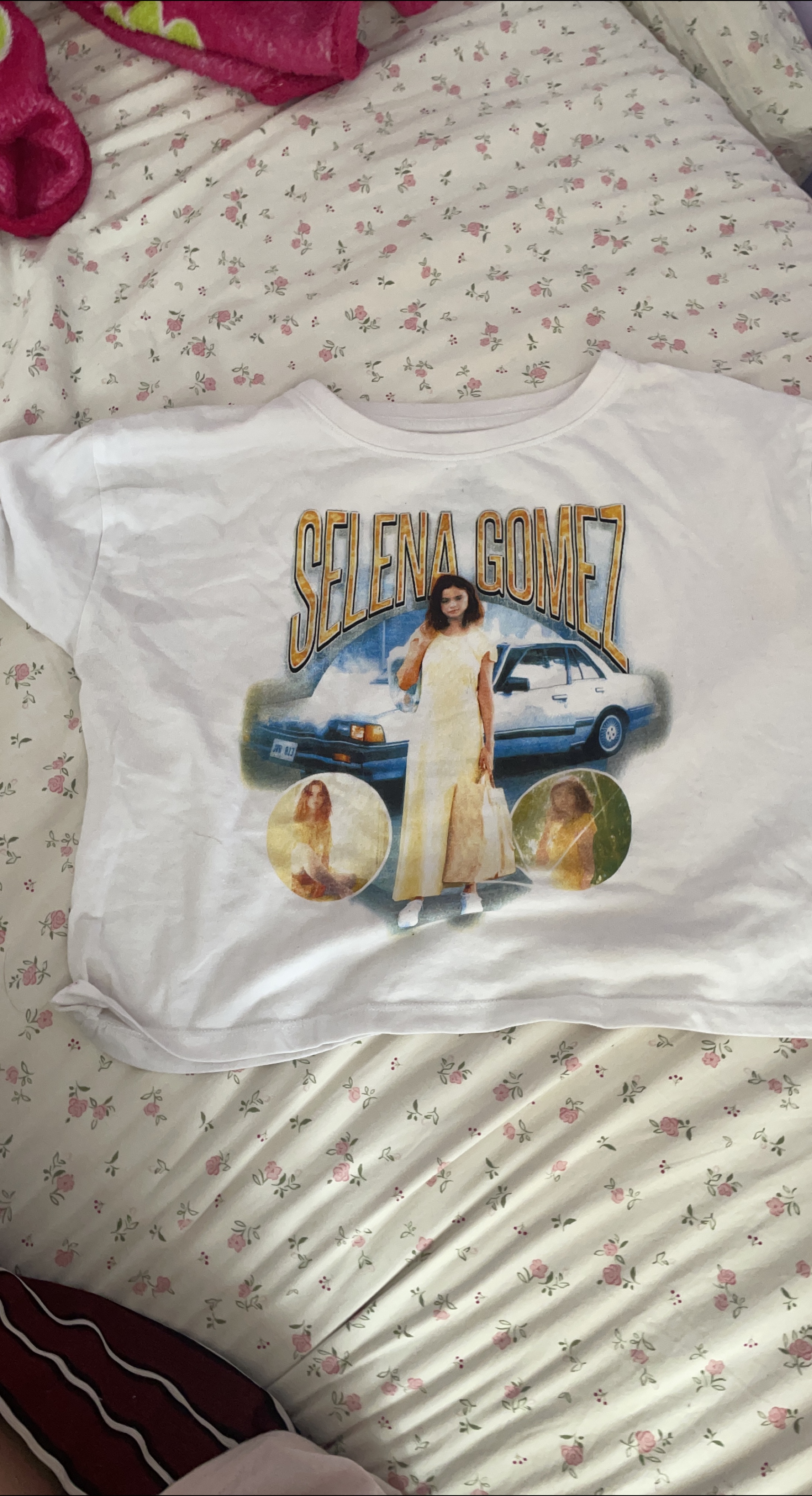Selena Gomez Graphic Tee - Size L thumbnail