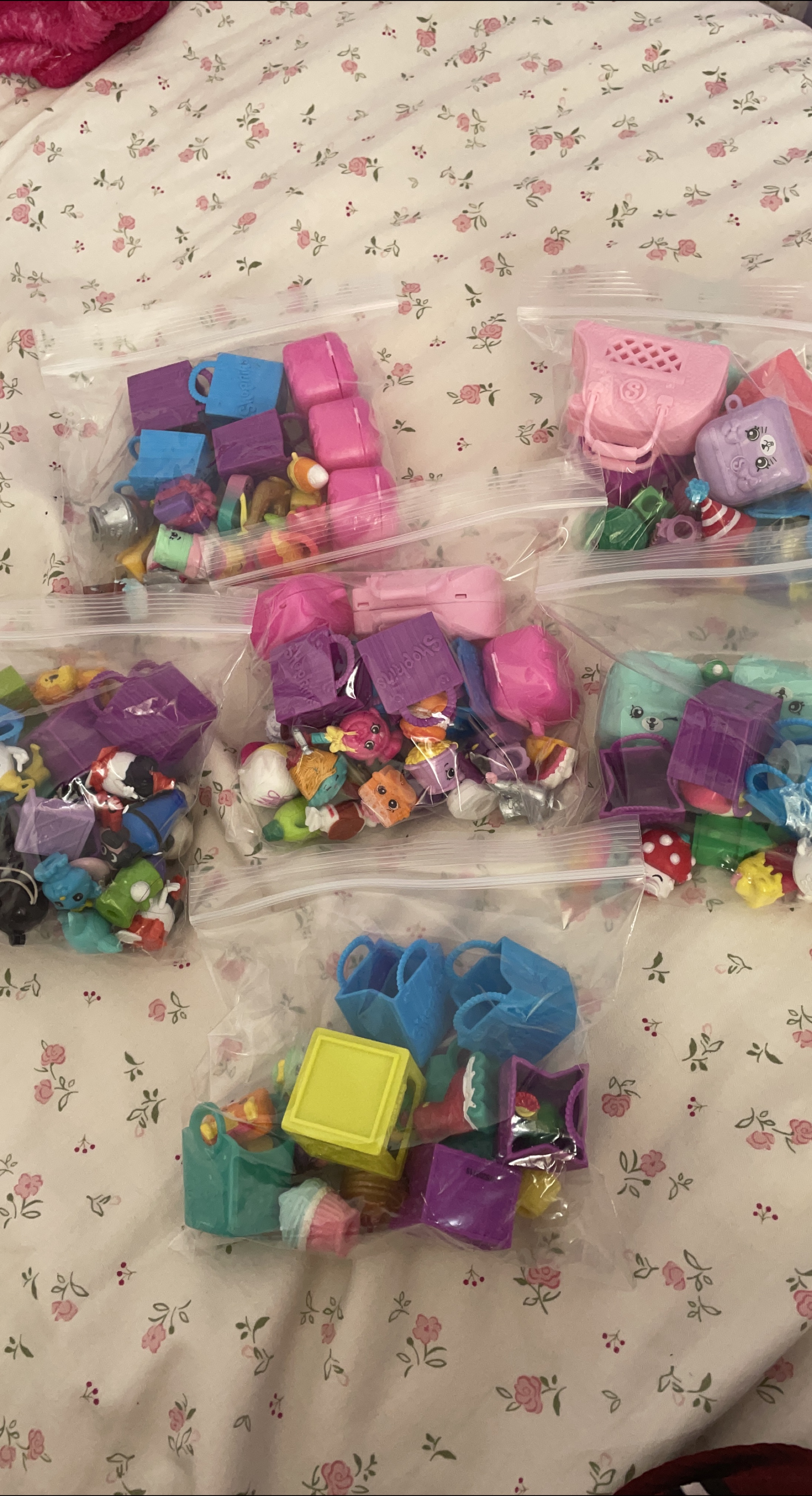 Shopkins Lot - Toys thumbnail