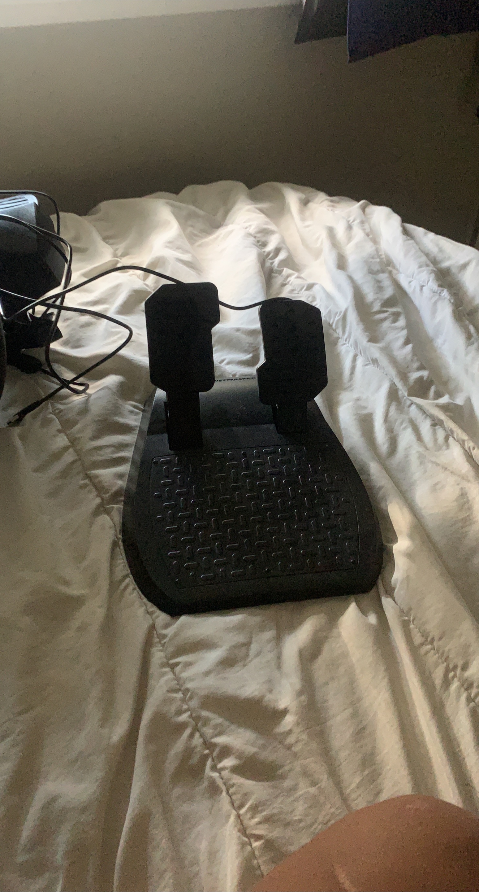Thrustmaster T-LCM Pedals thumbnail