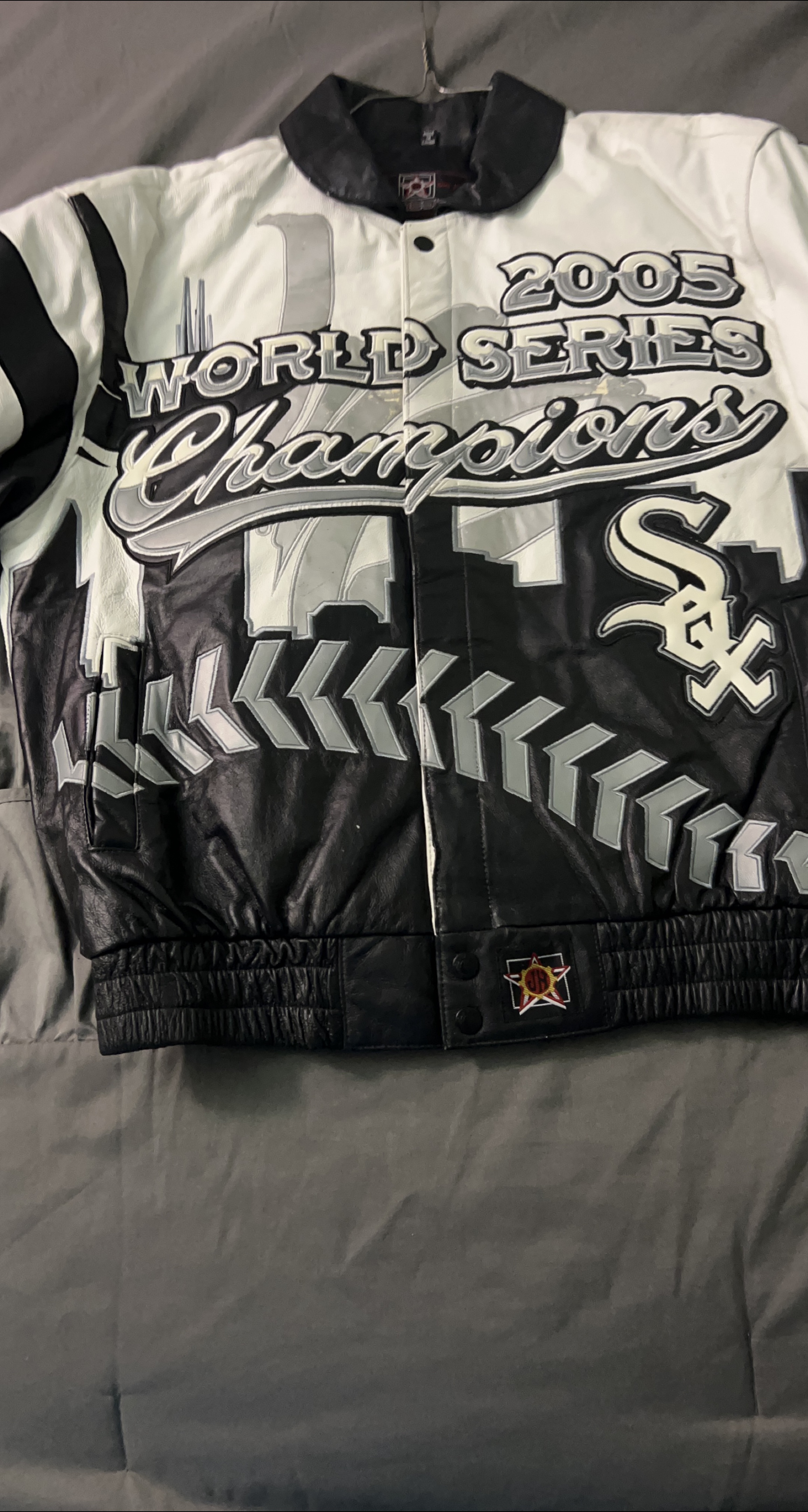 Starter Chicago White Sox 2005 World Series Jacket thumbnail