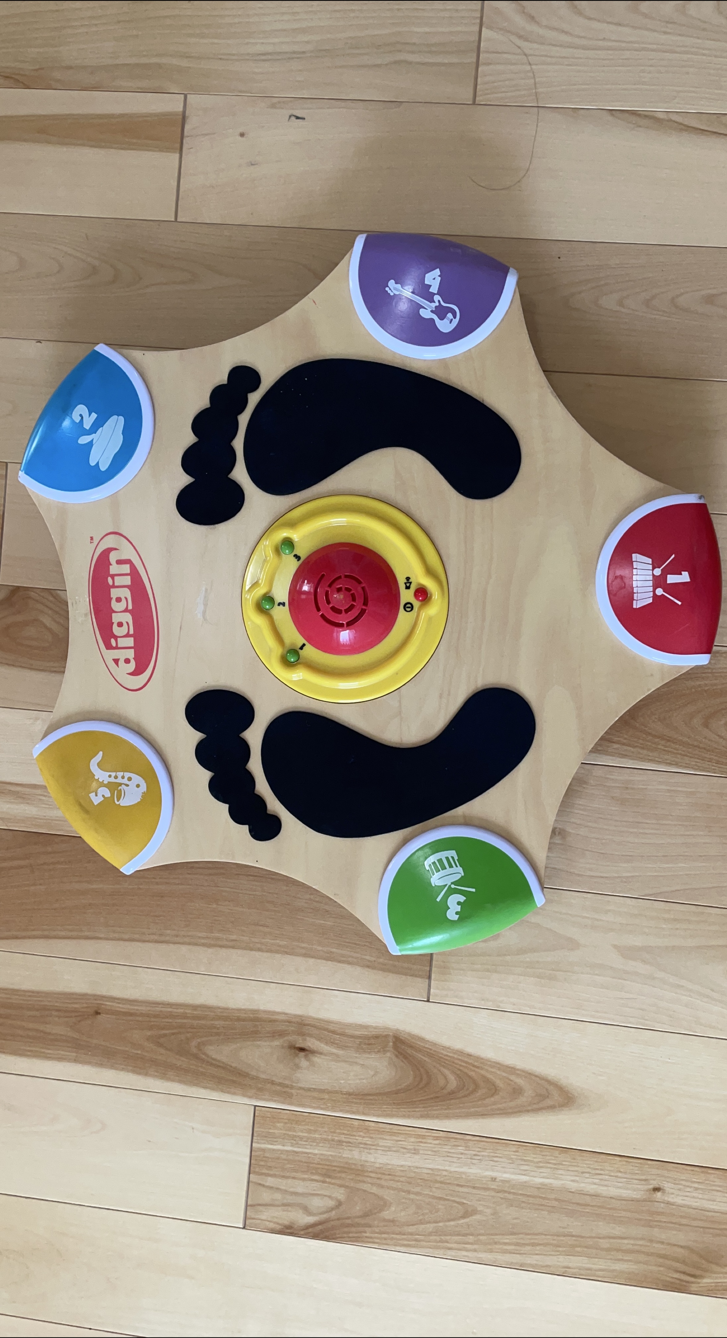 Diggin Sounds Around Town Musical Table thumbnail