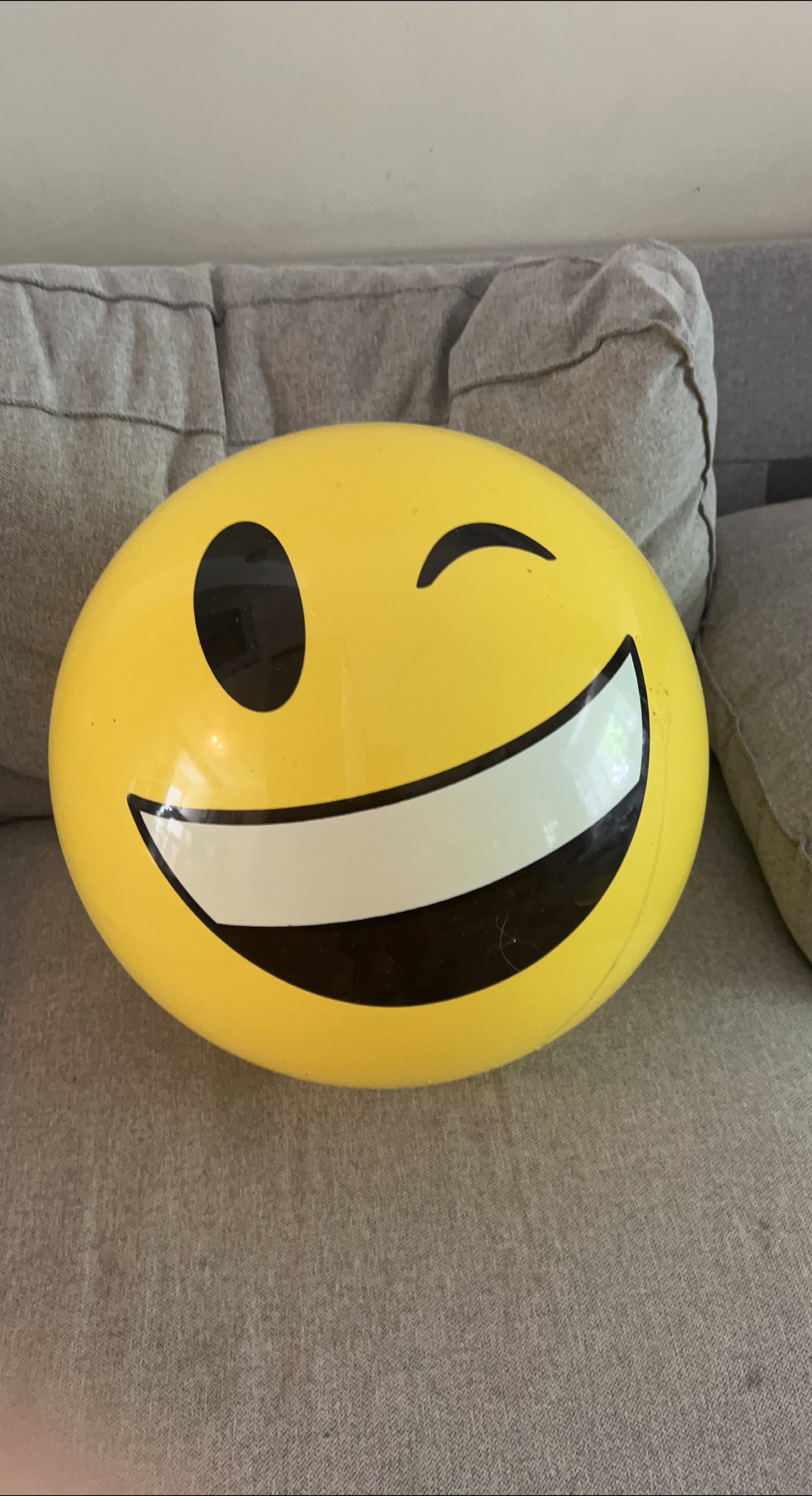 Emoji Ball - Yellow 18 inches thumbnail