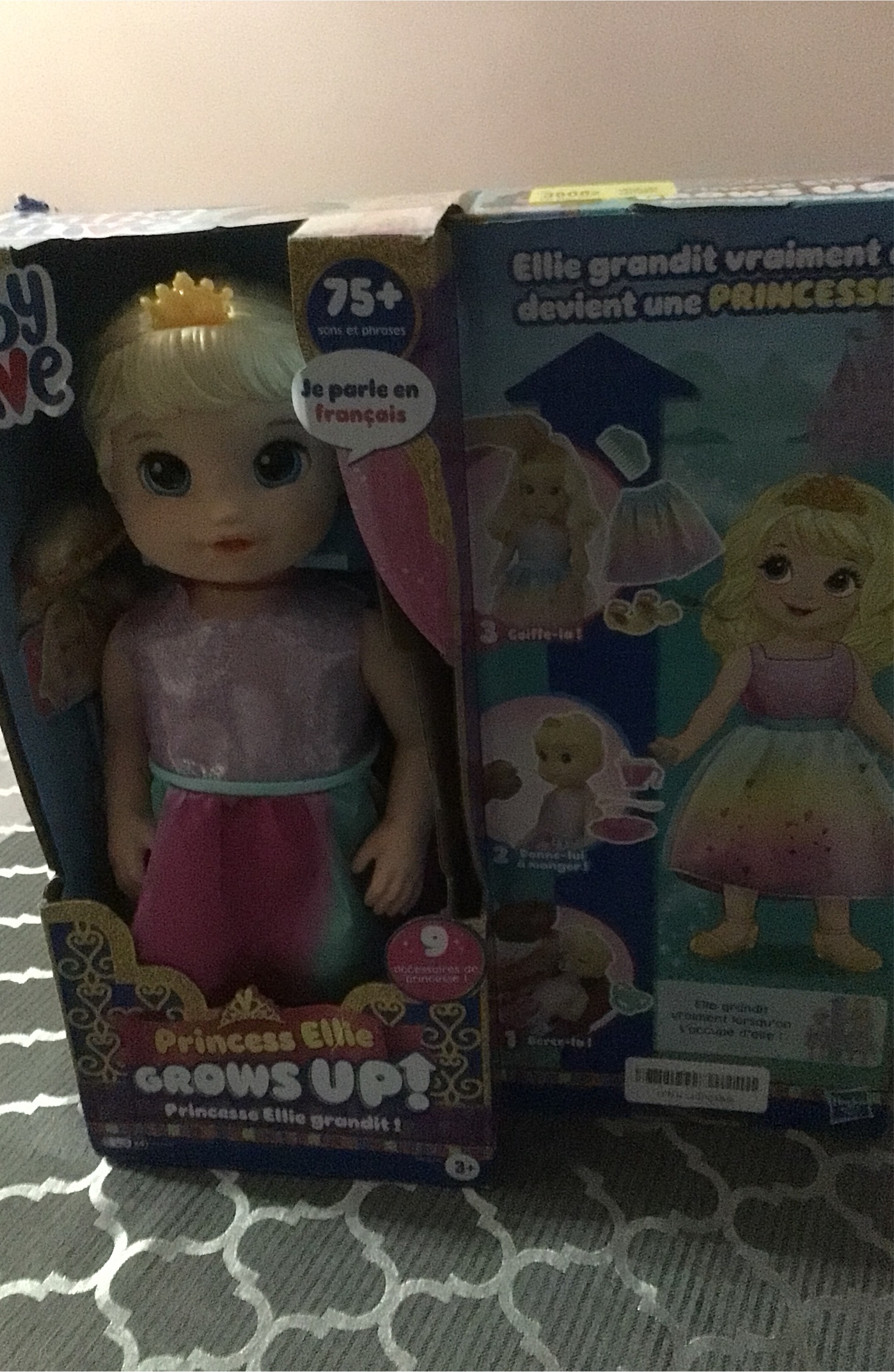 Baby Alive princess Ellie grows up French