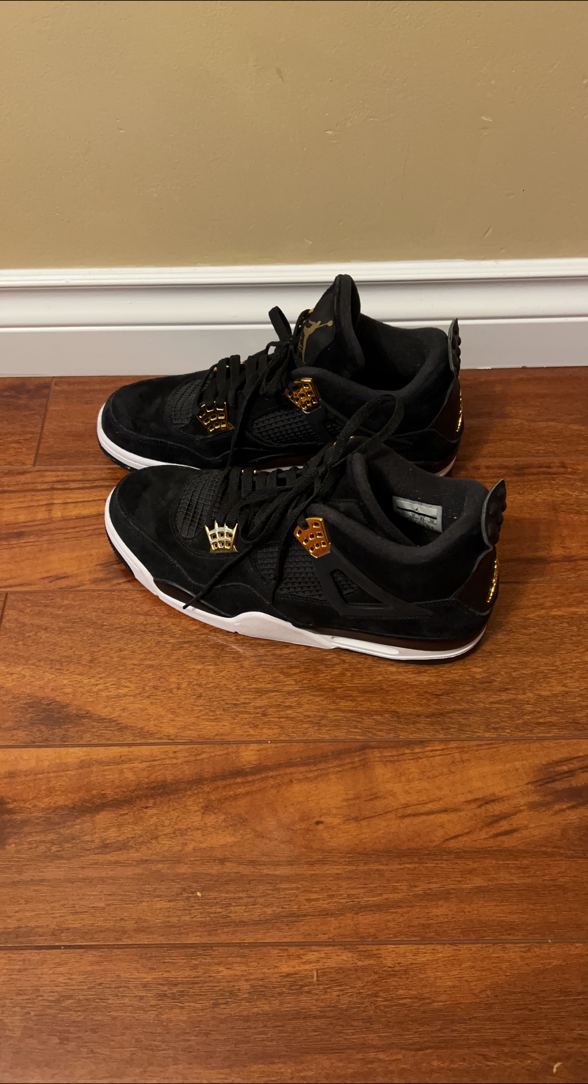 Air Jordan 4 Retro Black Gold