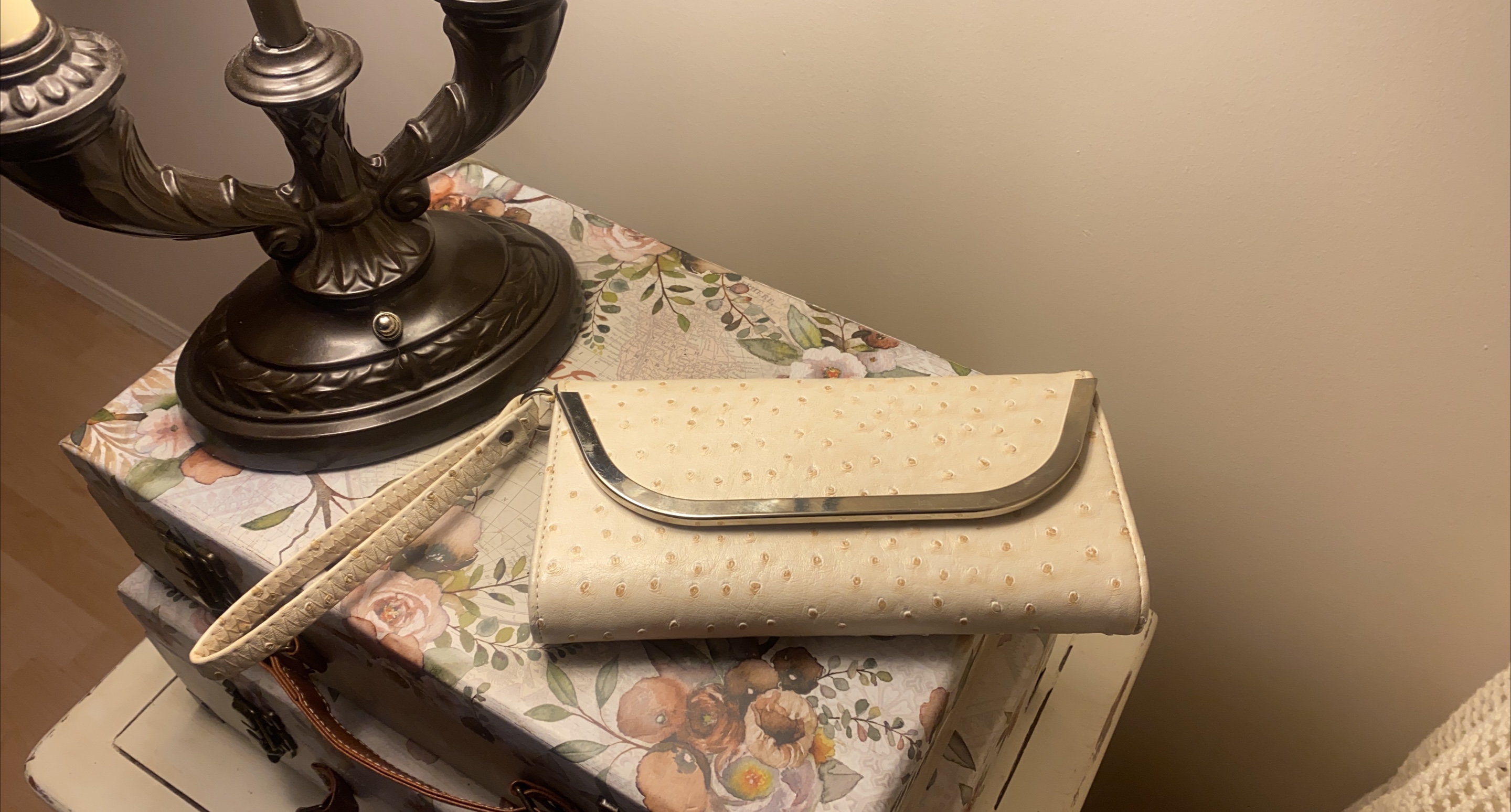 Beige Ostrich Print Clutch Wallet thumbnail