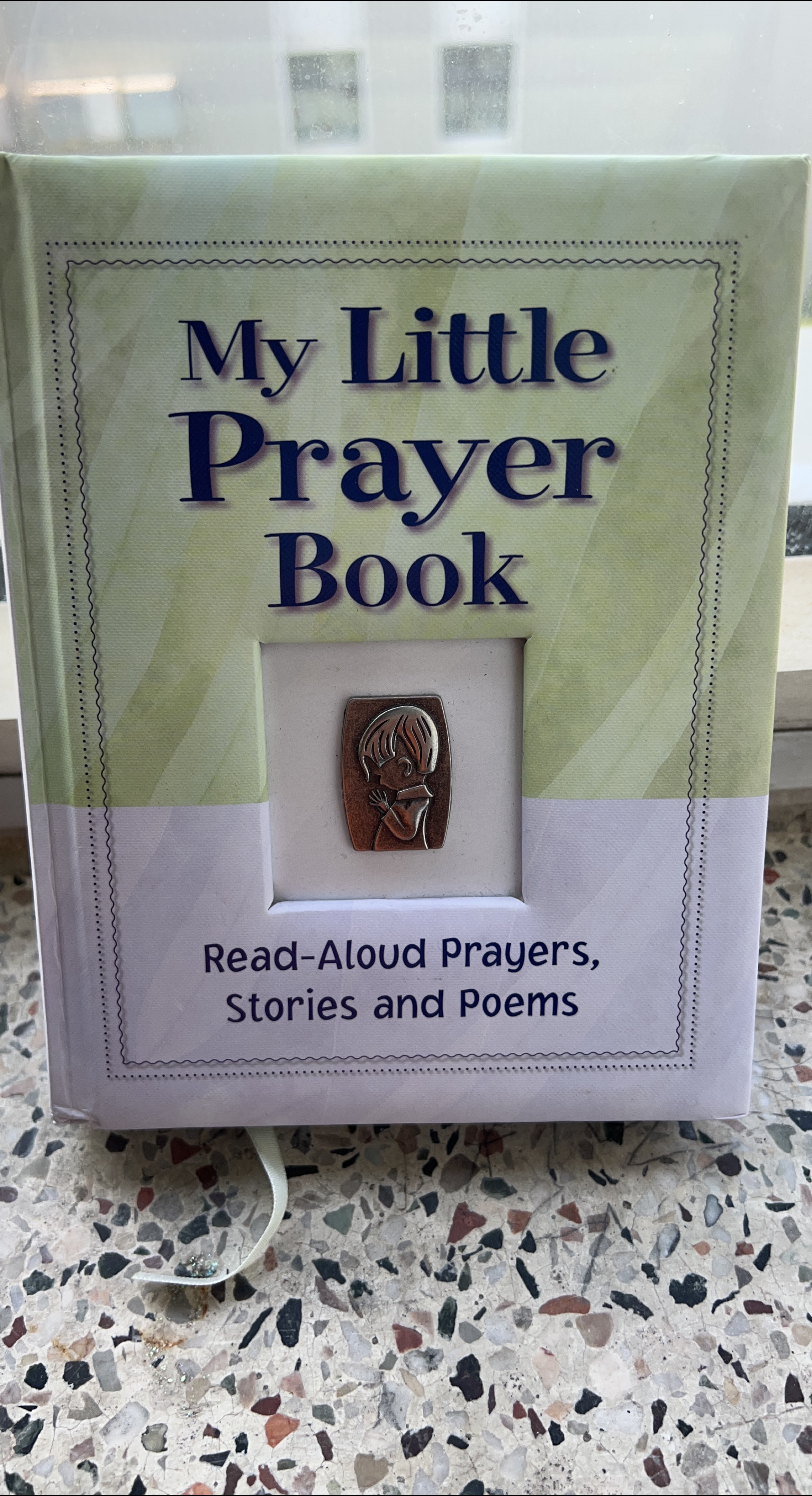 My Little Prayer Book - Read-Aloud Prayers 🇨🇦 thumbnail