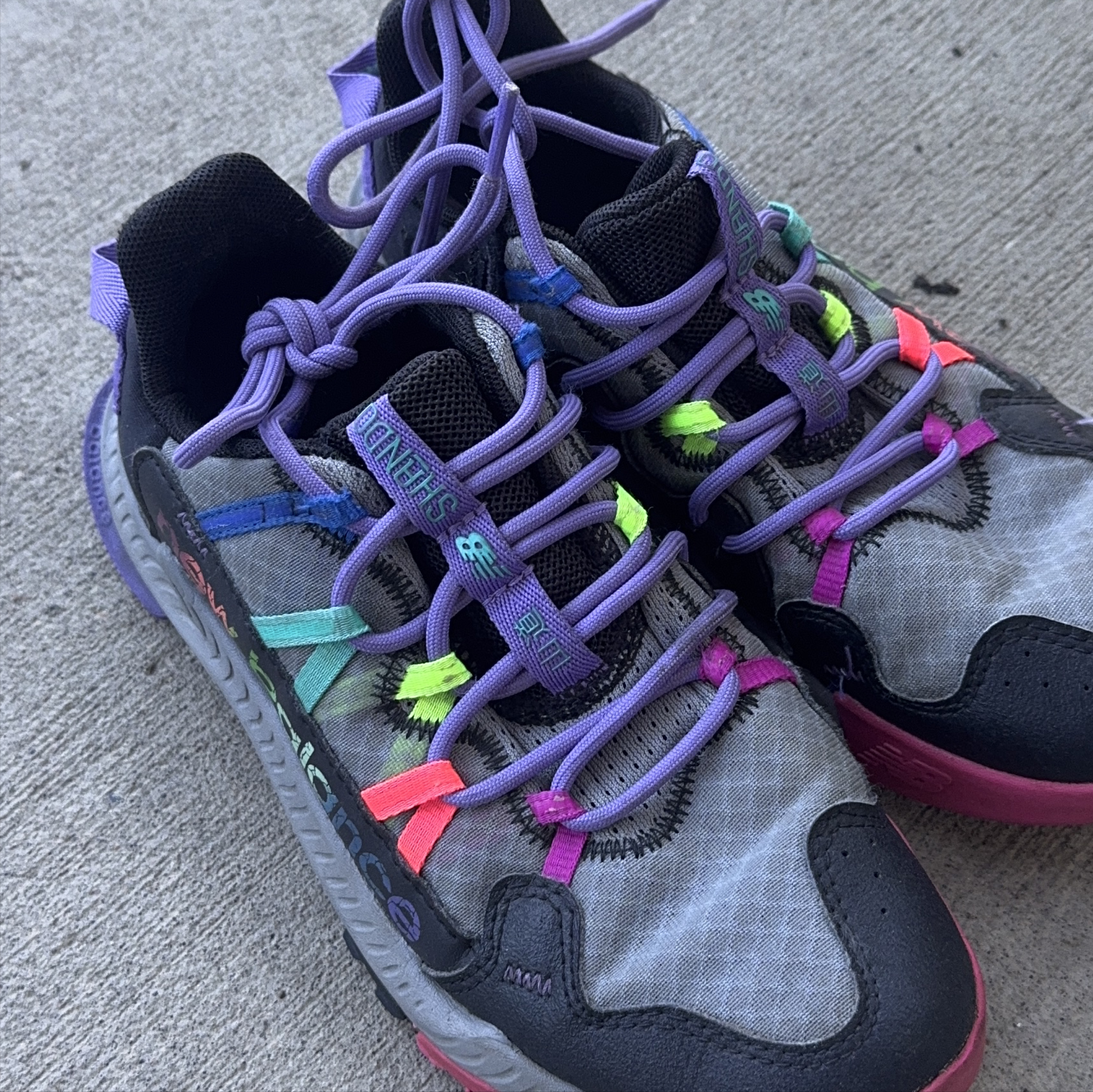 New Balance Sneakers thumbnail