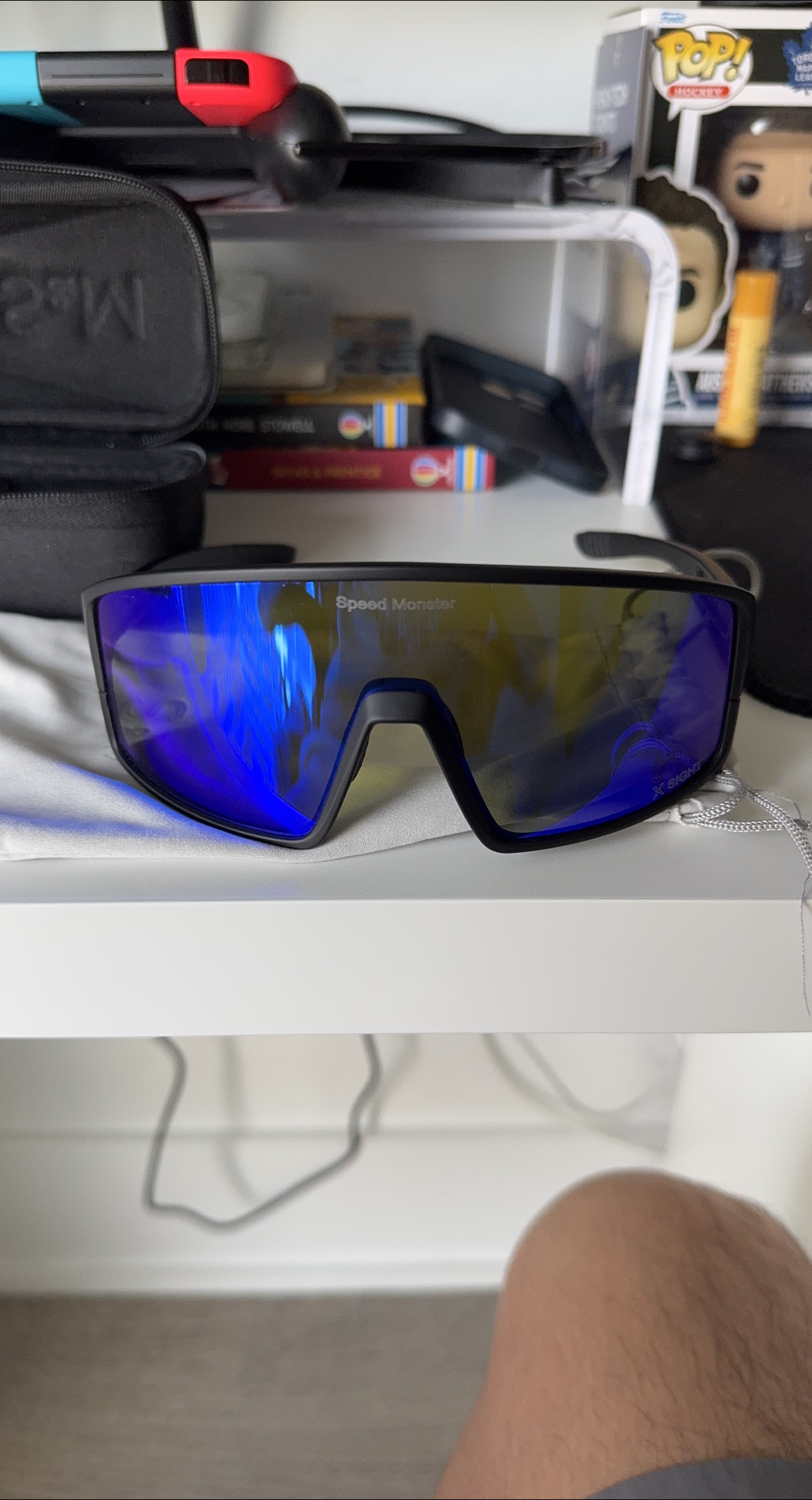 Sport sunglasses thumbnail