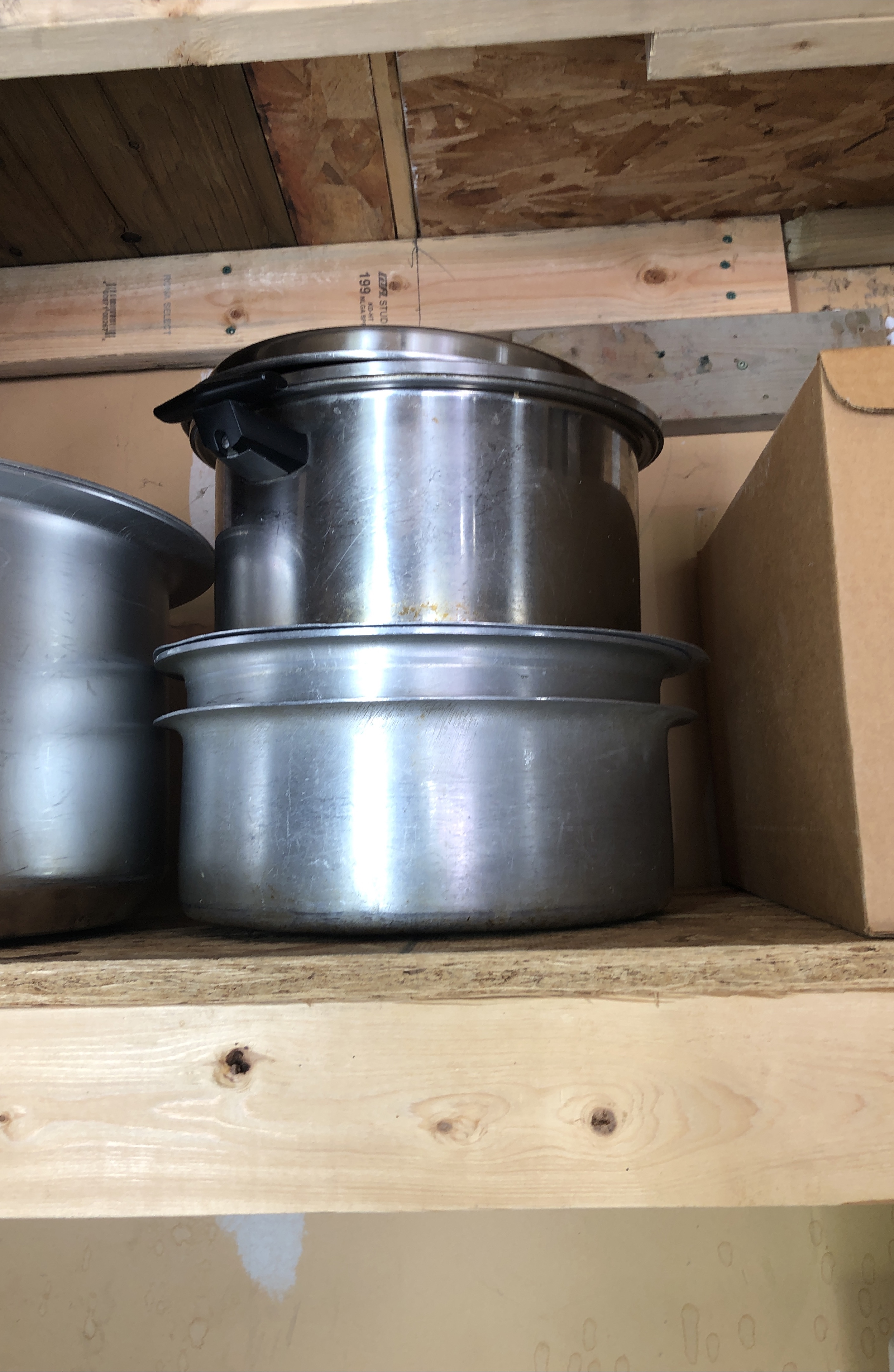 Stainless Steel and Aluminum Stock Pots thumbnail