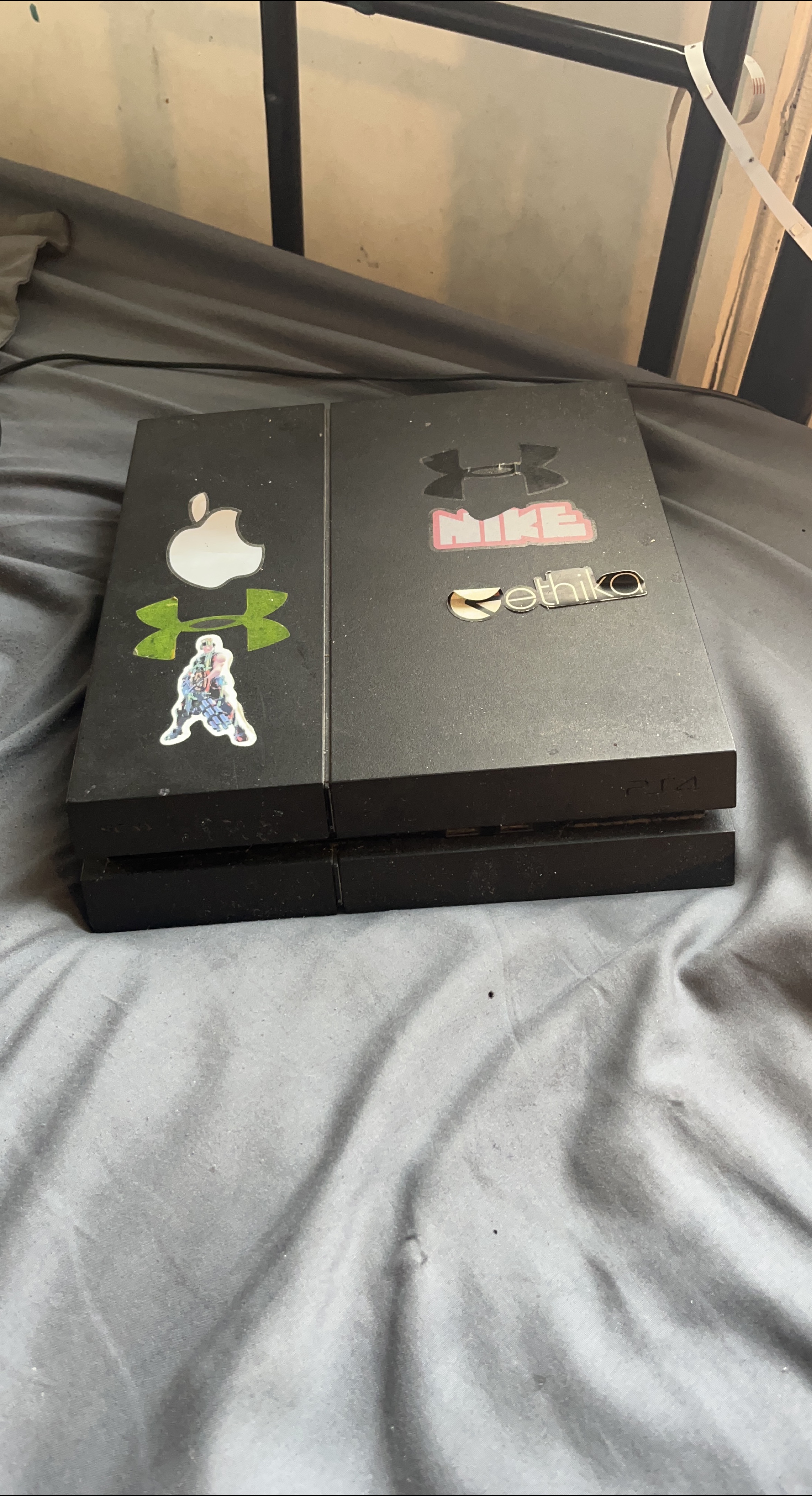 Used PS4 Console thumbnail