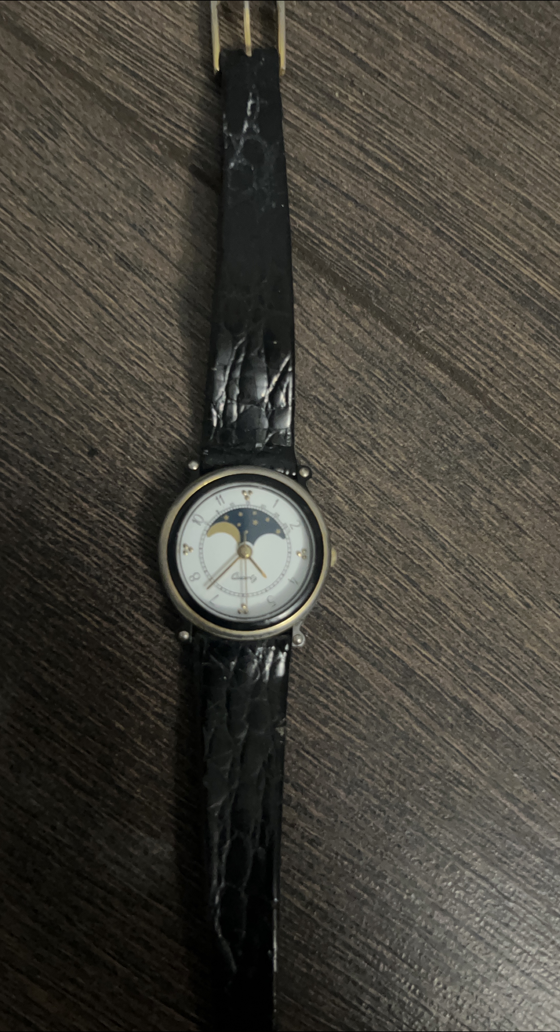 Quartz Watch with Black Leather Band thumbnail