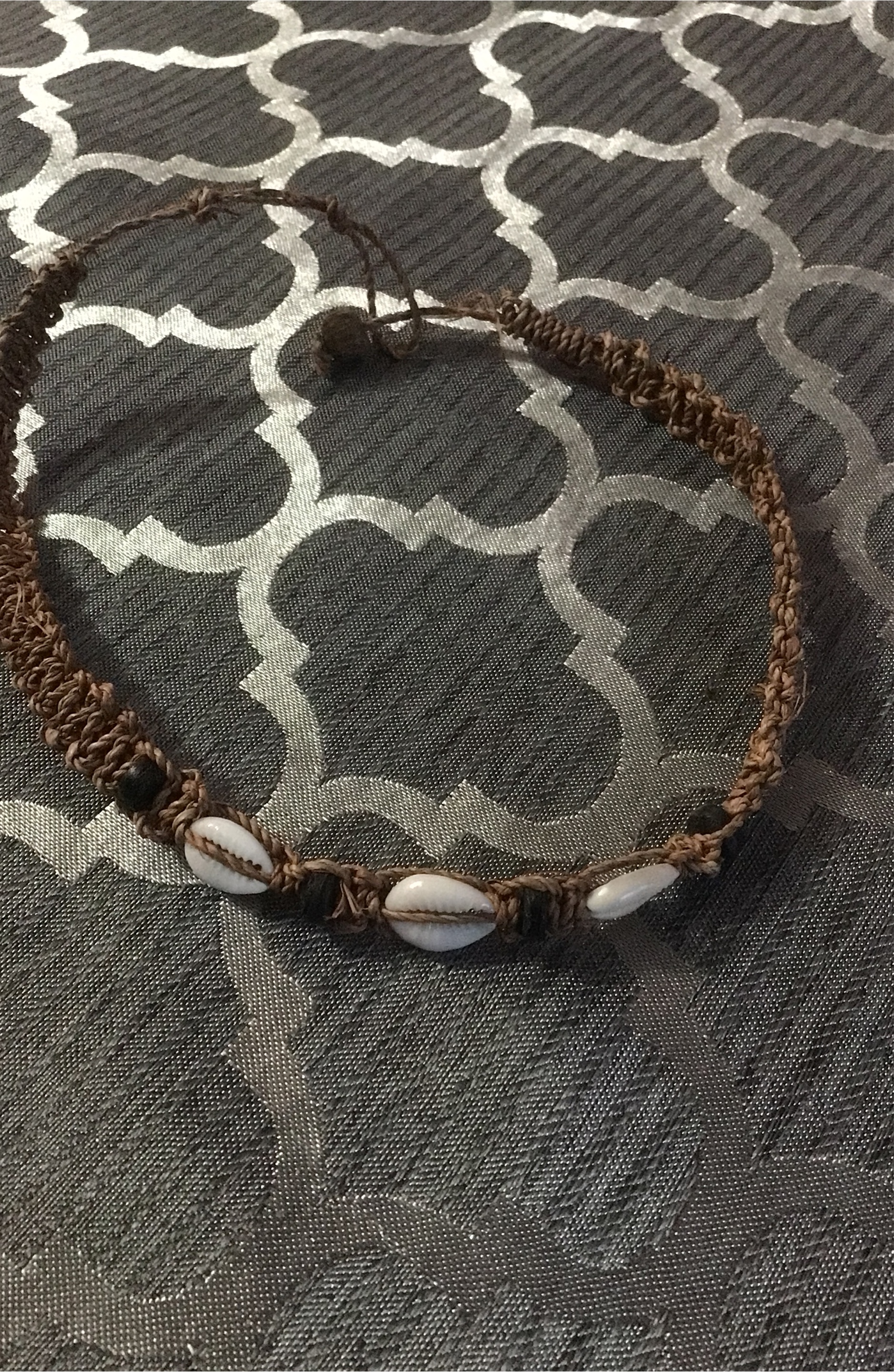 Necklace with shells