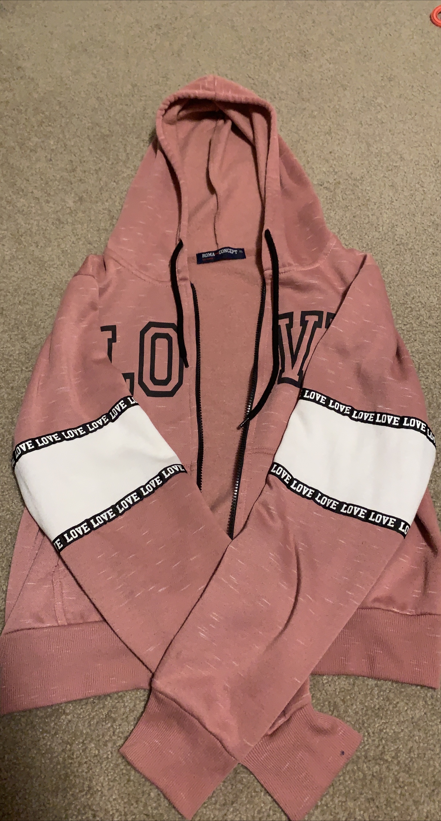 Roma Concept Pink 'Love' Zip-Up Hoodie 🇨🇦 thumbnail
