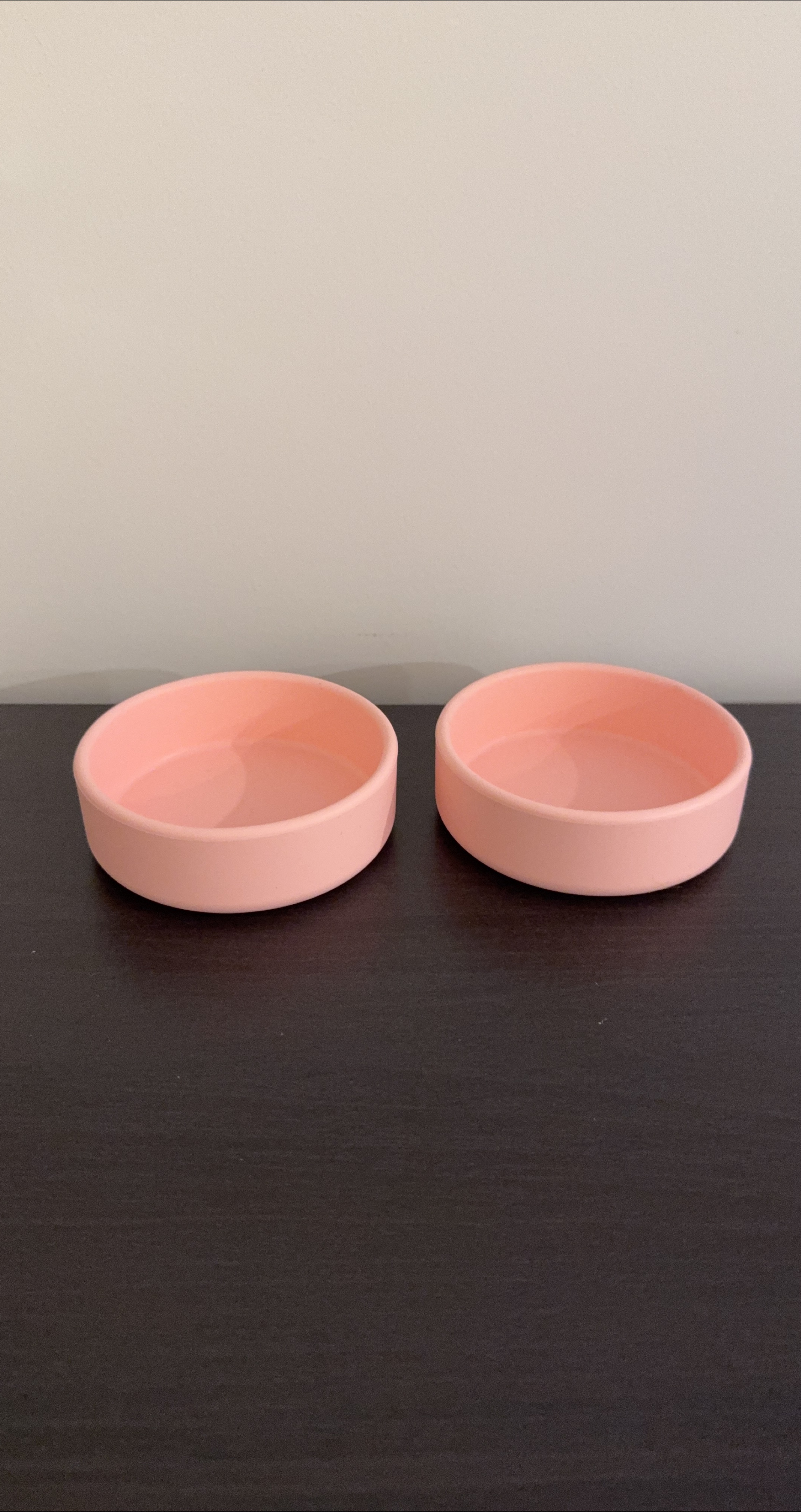Two Pink Silicone Bowls – Perfect for Airfryers thumbnail