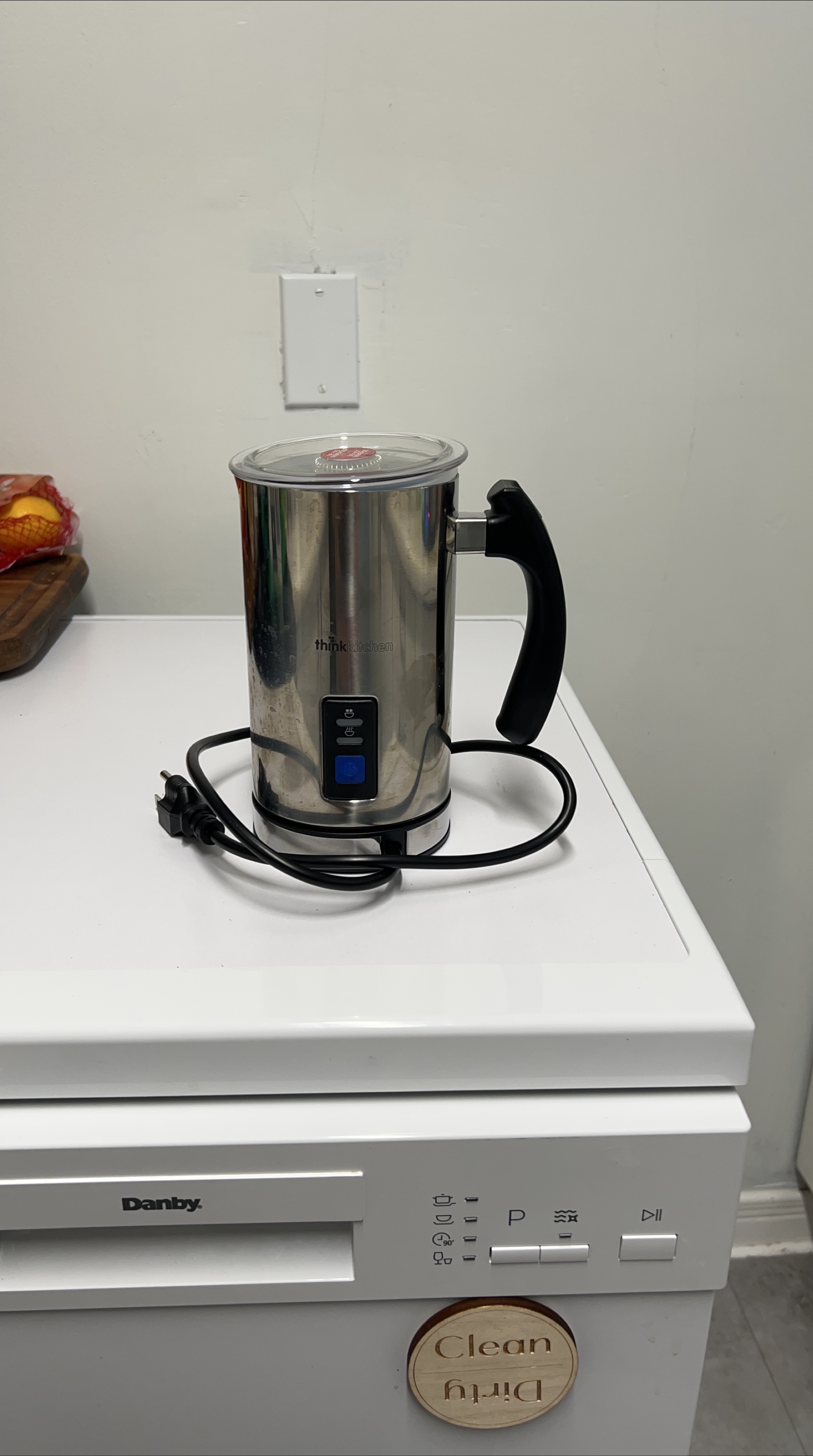 thinkkitchen Milk Frother thumbnail