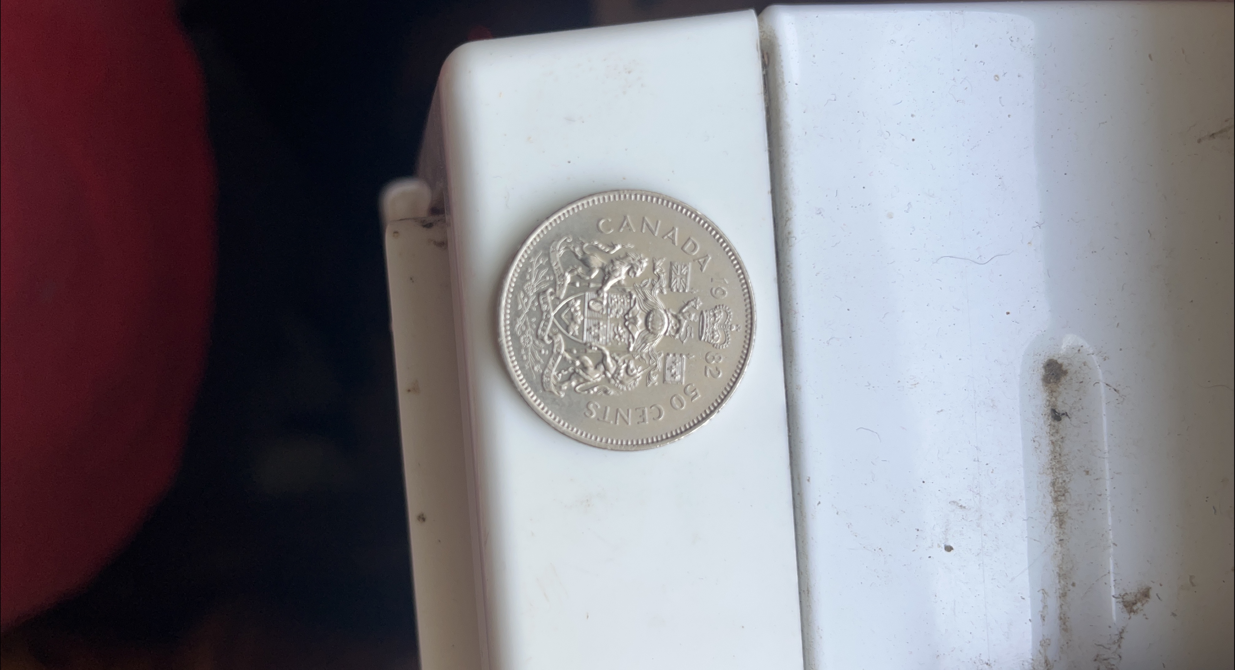 1982 Canadian 50 Cent Coin thumbnail