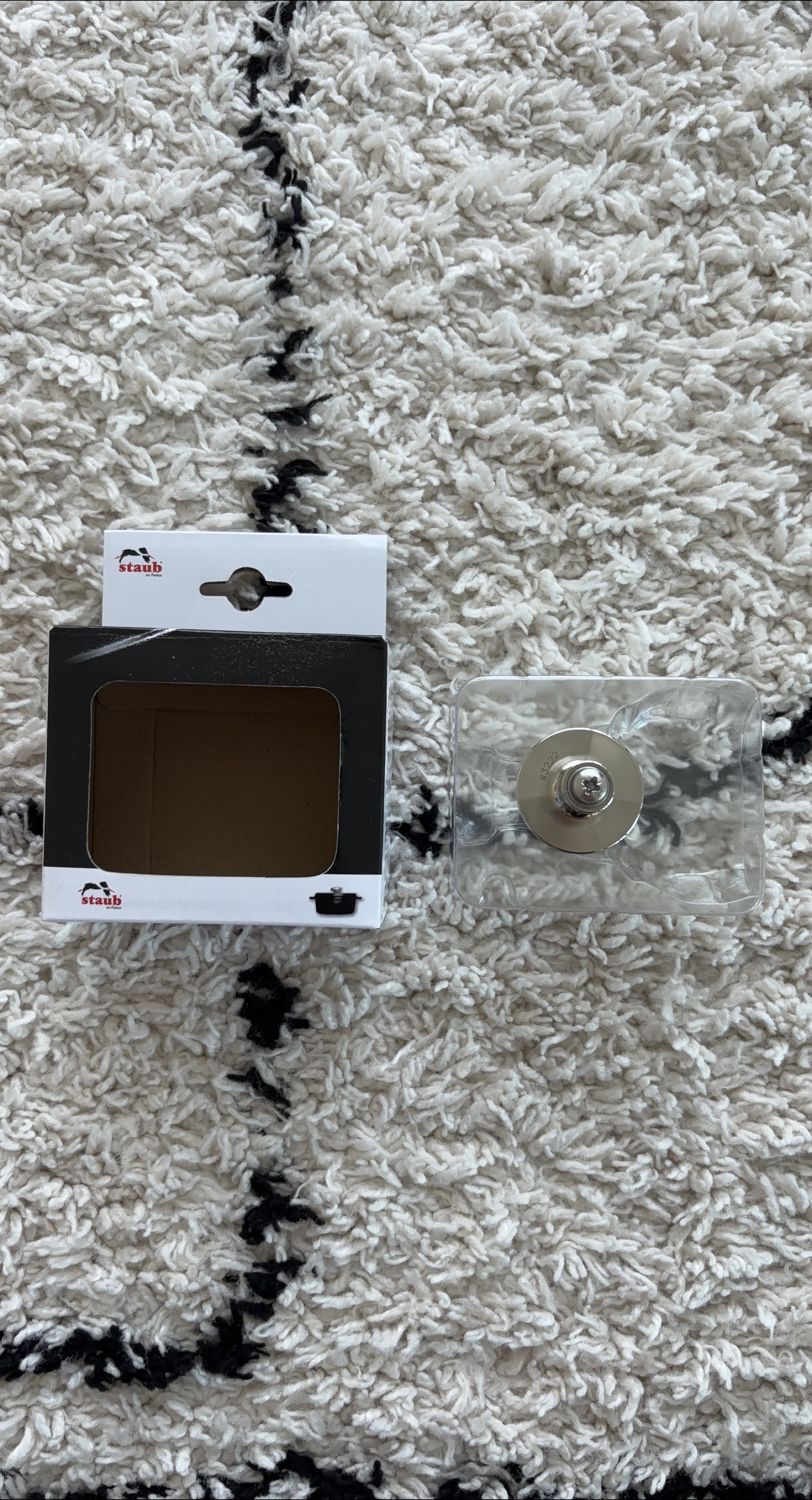 Original STAUB Knob (Standard Handle) – Unused thumbnail