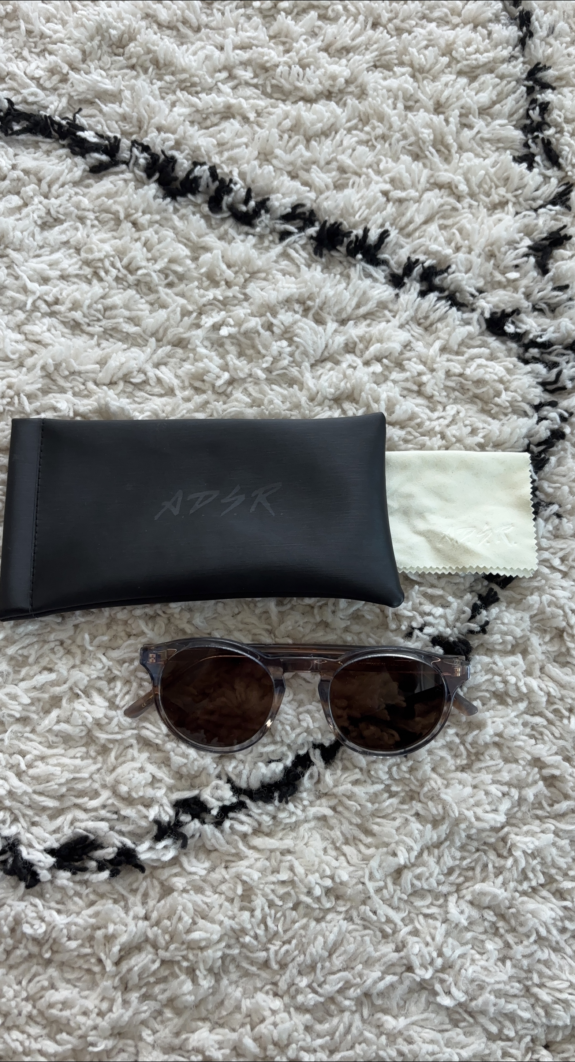 ADSR LARKIN 05 Unisex Sunglasses – Gently Used thumbnail