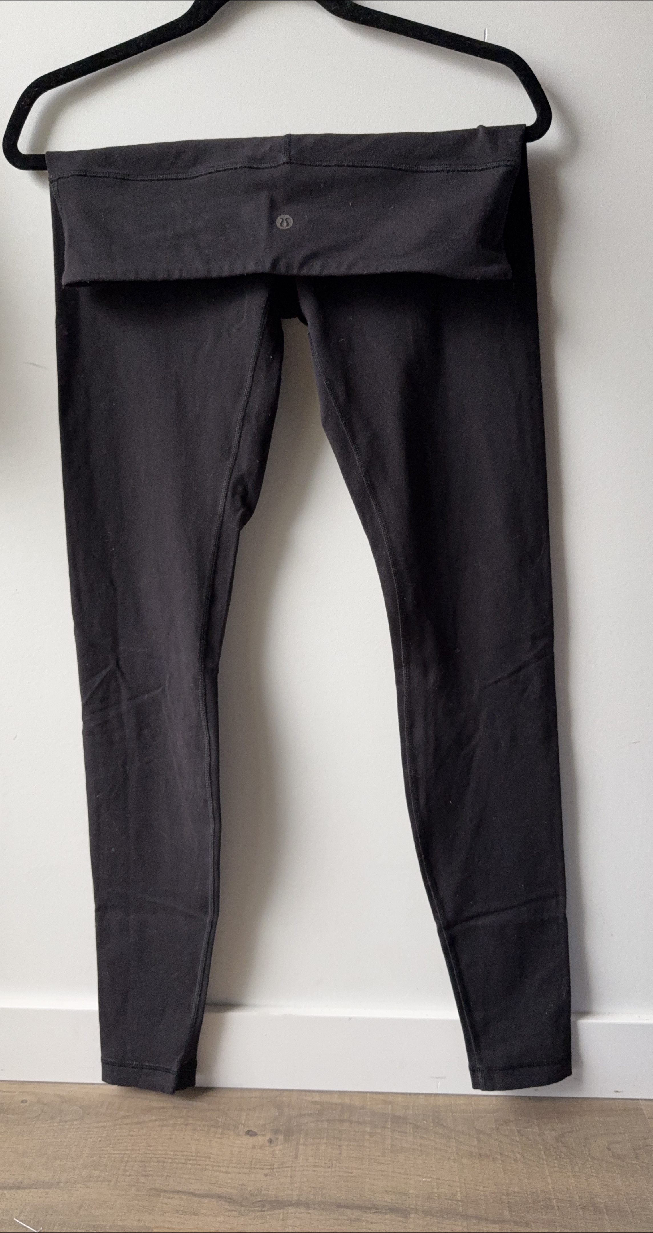 Lululemon Black Leggings thumbnail