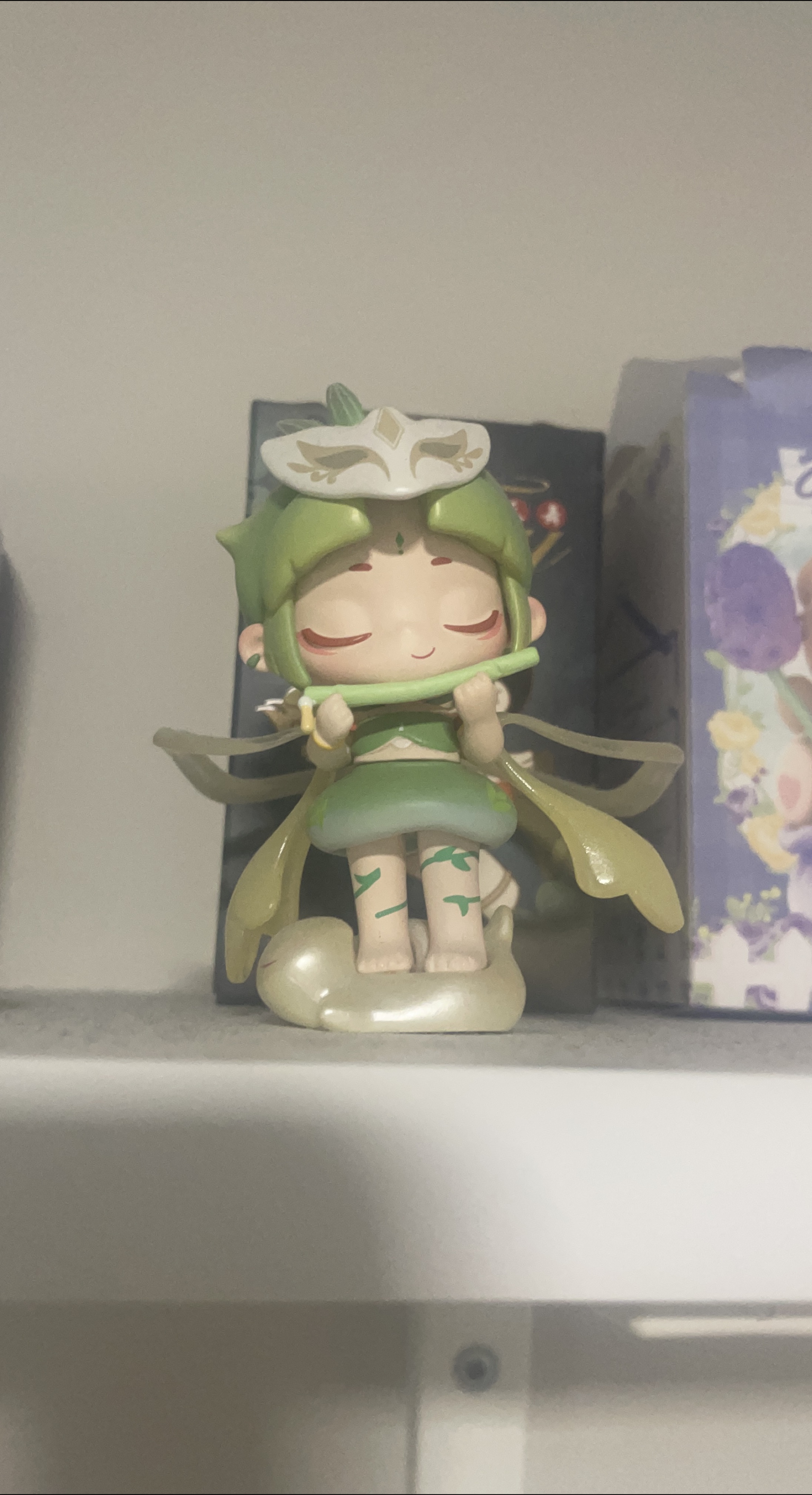 Anime Figurine - Green thumbnail