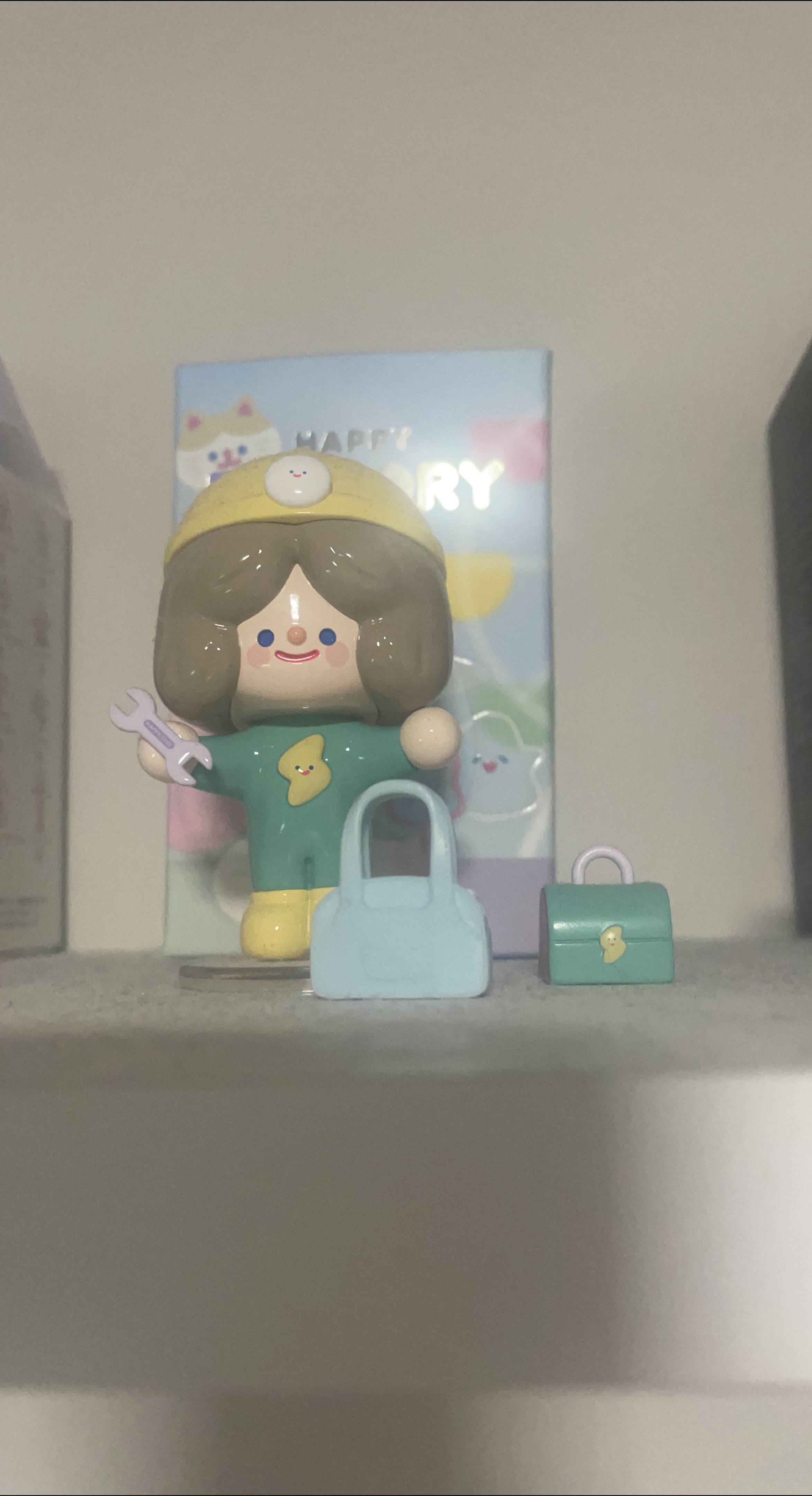 Happy Every Day Figurine thumbnail