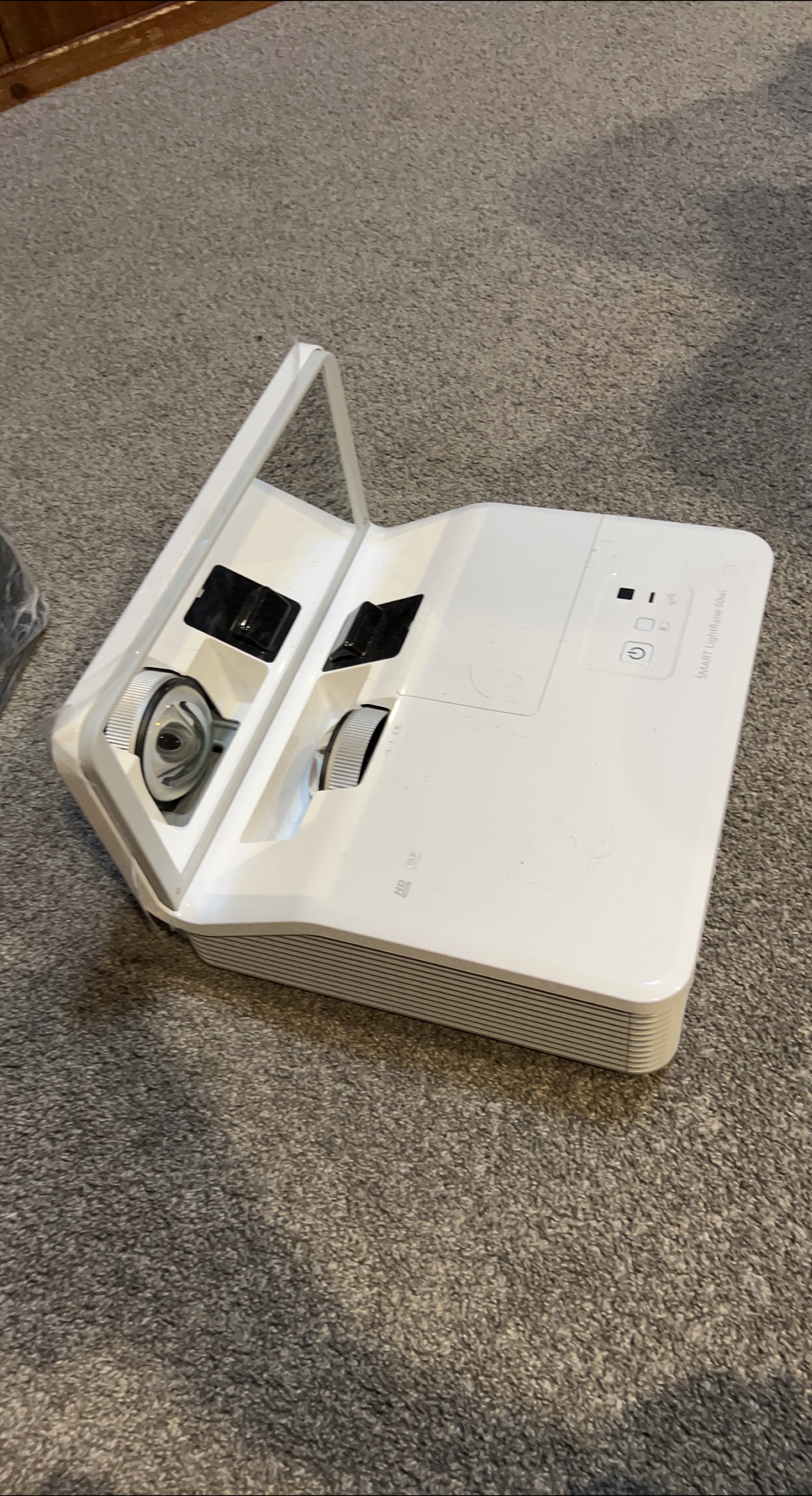 SMART LightRaise 60wi Projector